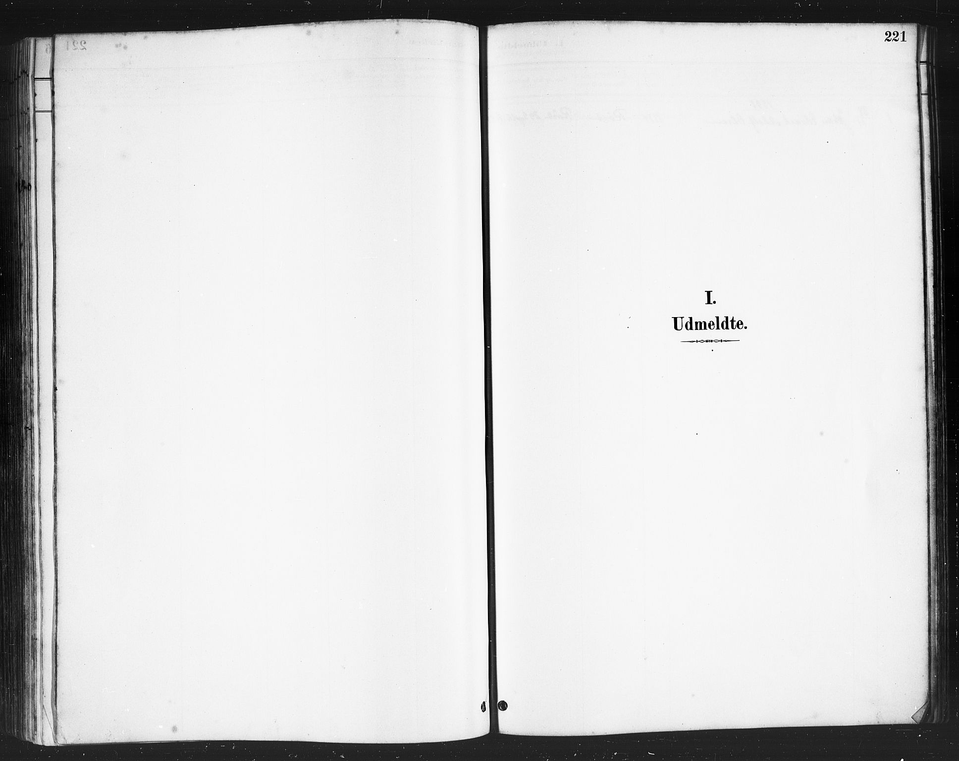 Ministerialprotokoller, klokkerbøker og fødselsregistre - Nordland, SAT/A-1459/808/L0131: Parish register (copy) no. 808C02, 1879-1919, p. 221
