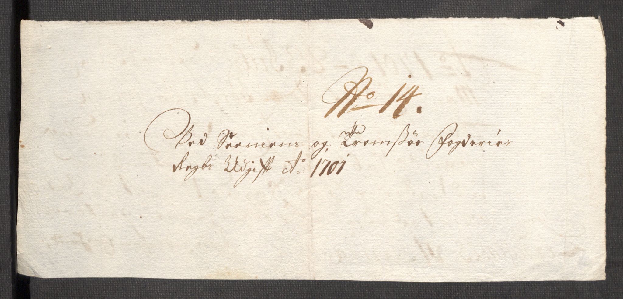 Rentekammeret inntil 1814, Reviderte regnskaper, Fogderegnskap, RA/EA-4092/R68/L4755: Fogderegnskap Senja og Troms, 1700-1704, p. 189