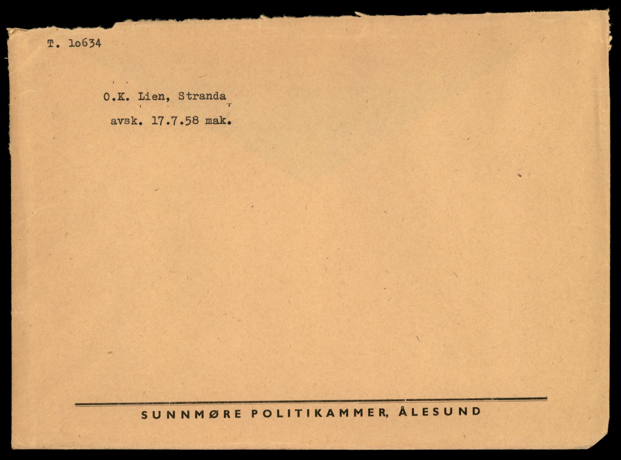 Møre og Romsdal vegkontor - Ålesund trafikkstasjon, AV/SAT-A-4099/F/Fe/L0022: Registreringskort for kjøretøy T 10584 - T 10694, 1927-1998, p. 1529