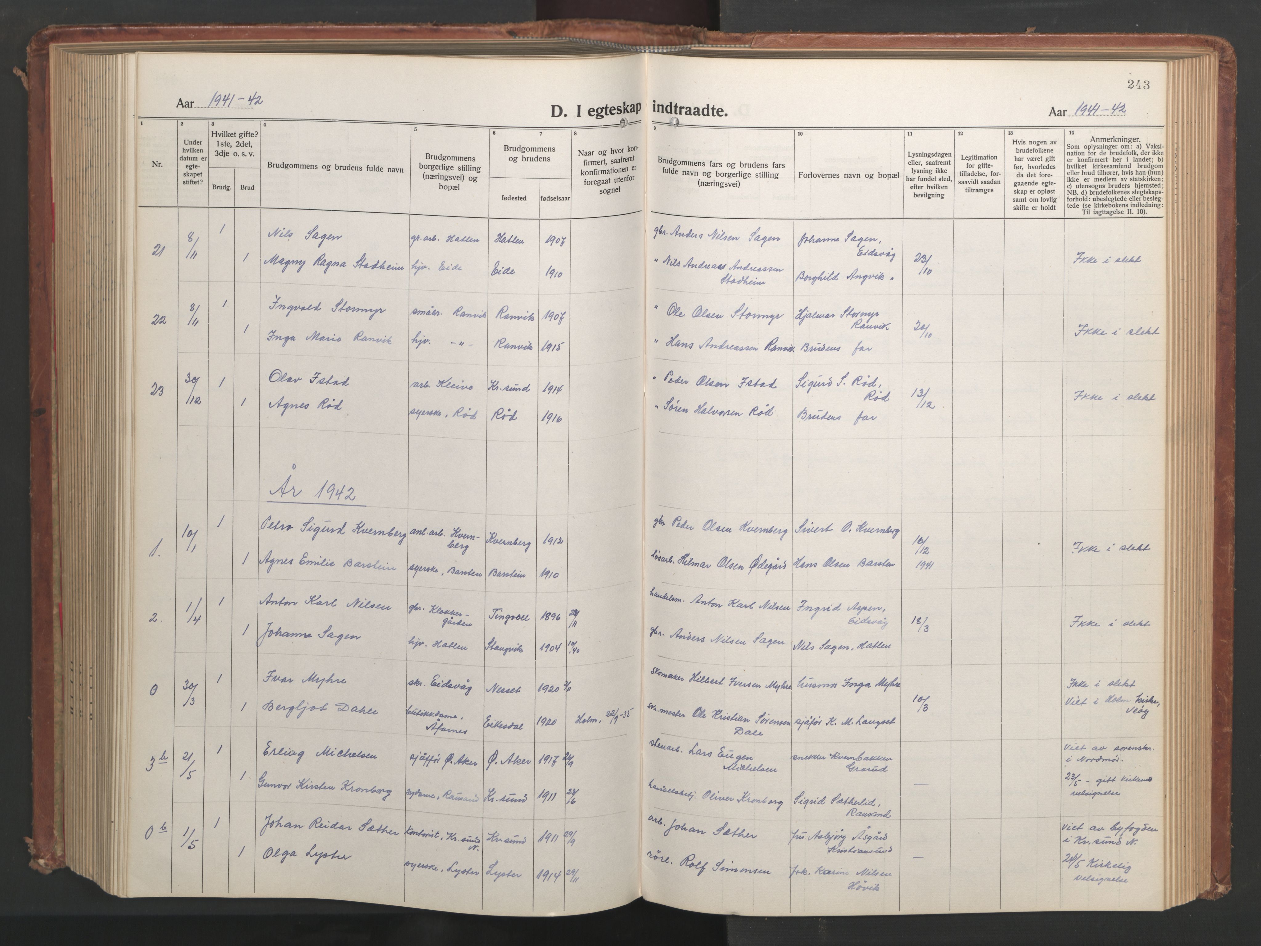 Ministerialprotokoller, klokkerbøker og fødselsregistre - Møre og Romsdal, SAT/A-1454/551/L0633: Parish register (copy) no. 551C05, 1921-1961, p. 243