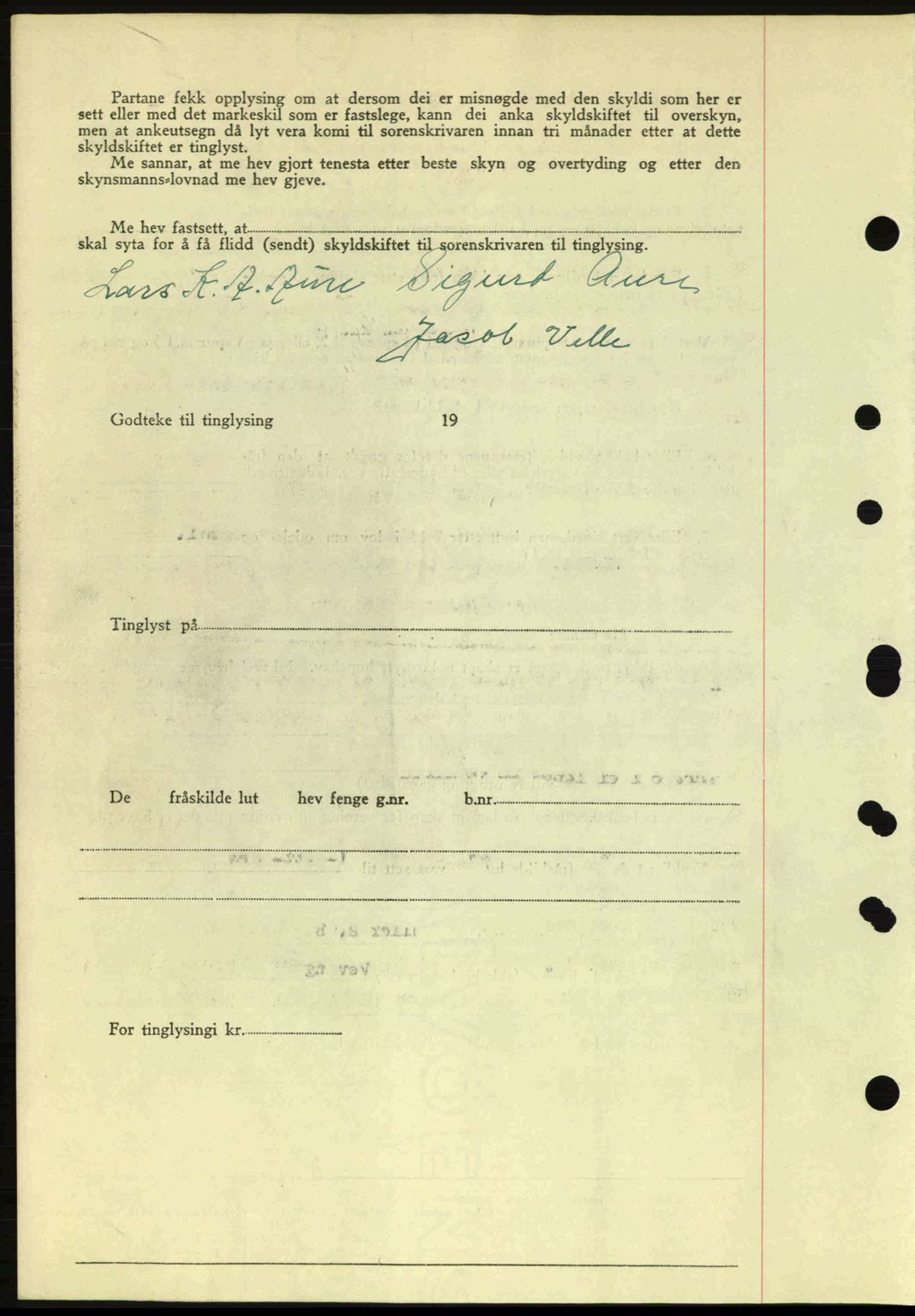 Nordre Sunnmøre sorenskriveri, AV/SAT-A-0006/1/2/2C/2Ca: Mortgage book no. A20a, 1945-1945, Diary no: : 984/1945