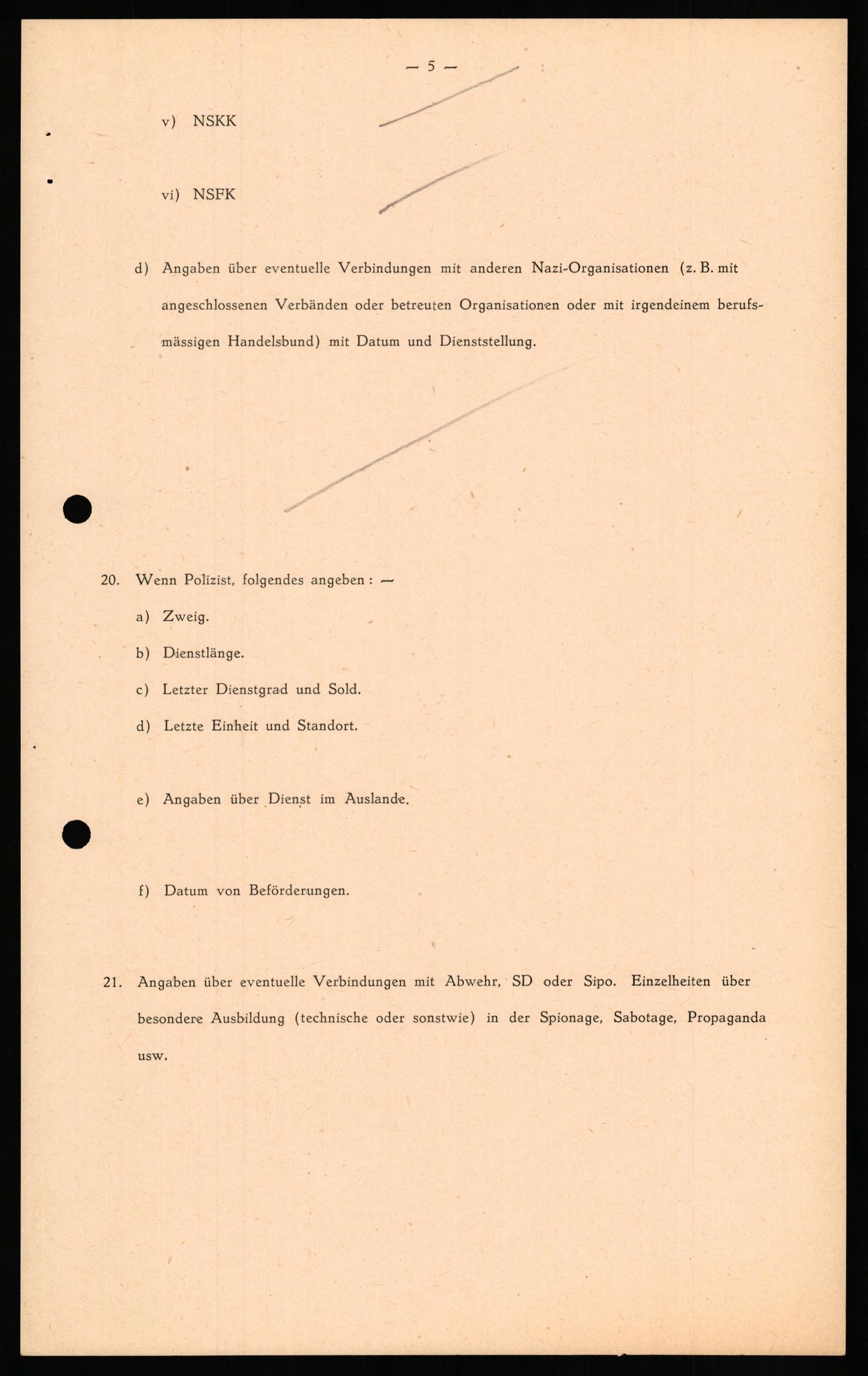 Forsvaret, Forsvarets overkommando II, AV/RA-RAFA-3915/D/Db/L0030: CI Questionaires. Tyske okkupasjonsstyrker i Norge. Tyskere., 1945-1946, p. 404