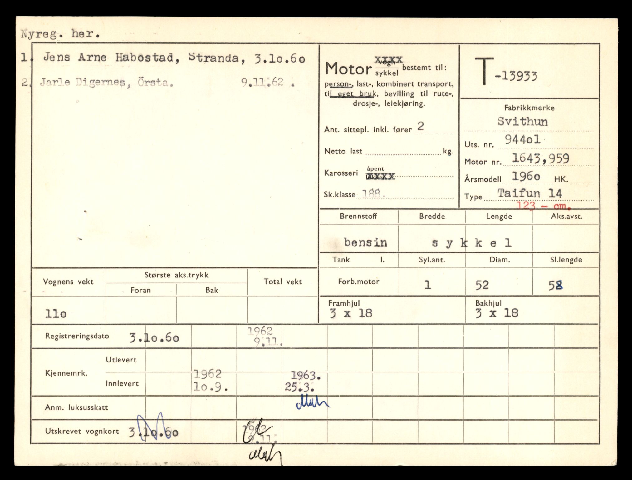 Møre og Romsdal vegkontor - Ålesund trafikkstasjon, AV/SAT-A-4099/F/Fe/L0042: Registreringskort for kjøretøy T 13906 - T 14079, 1927-1998, p. 396