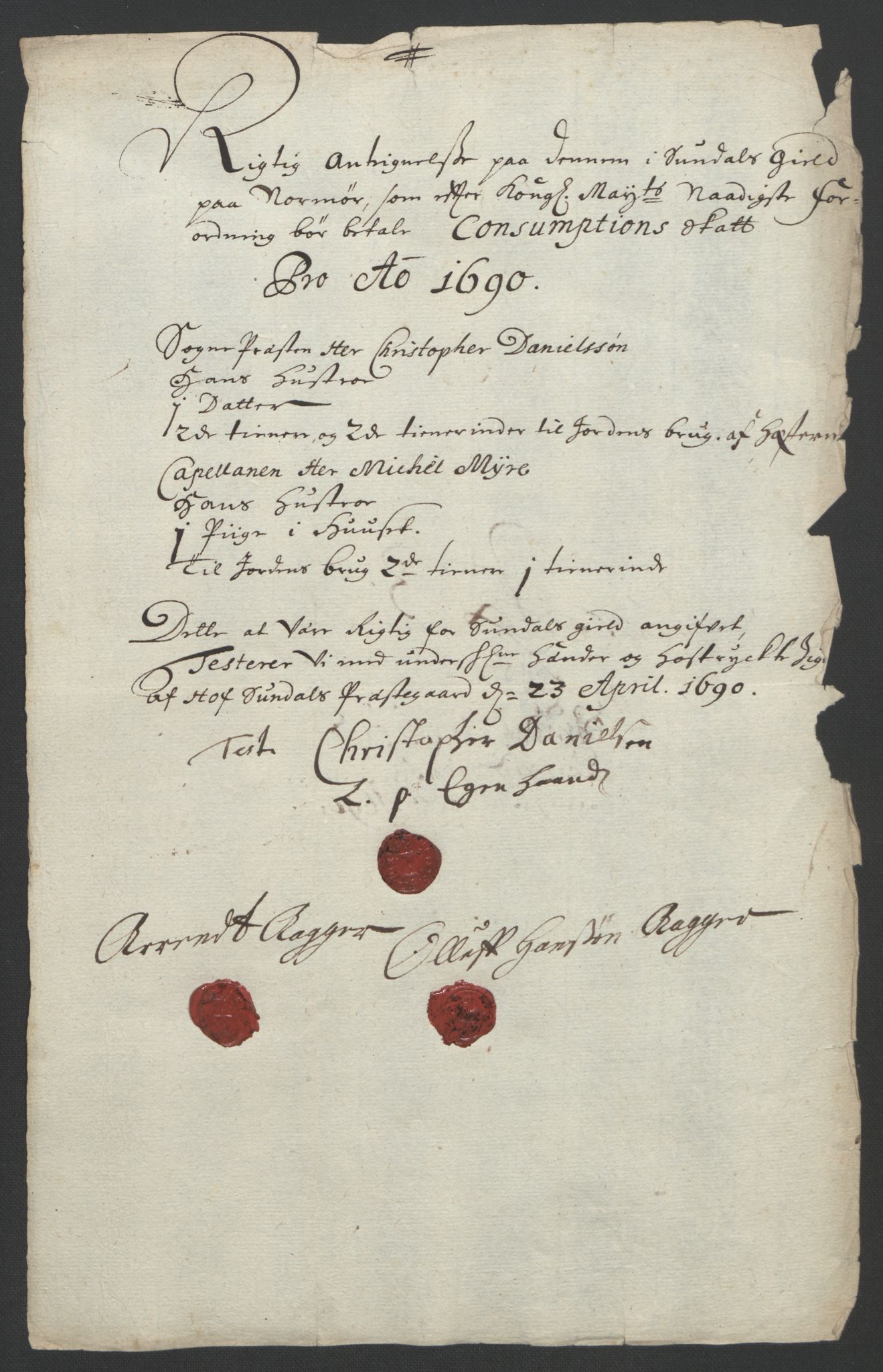 Rentekammeret inntil 1814, Reviderte regnskaper, Fogderegnskap, AV/RA-EA-4092/R56/L3734: Fogderegnskap Nordmøre, 1690-1691, p. 123