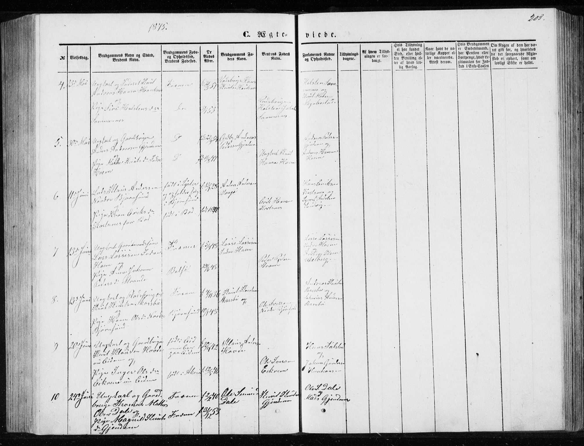 Ministerialprotokoller, klokkerbøker og fødselsregistre - Møre og Romsdal, AV/SAT-A-1454/565/L0754: Parish register (copy) no. 565C03, 1870-1896, p. 203