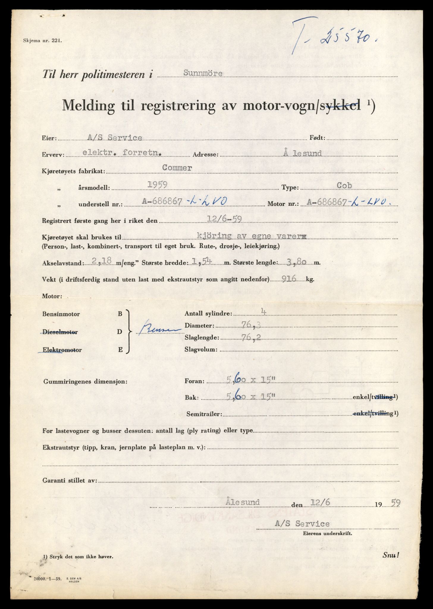 Møre og Romsdal vegkontor - Ålesund trafikkstasjon, AV/SAT-A-4099/F/Fe/L0070: Registreringskort for kjøretøy T 25570 - T 25799, 1927-1998, p. 19