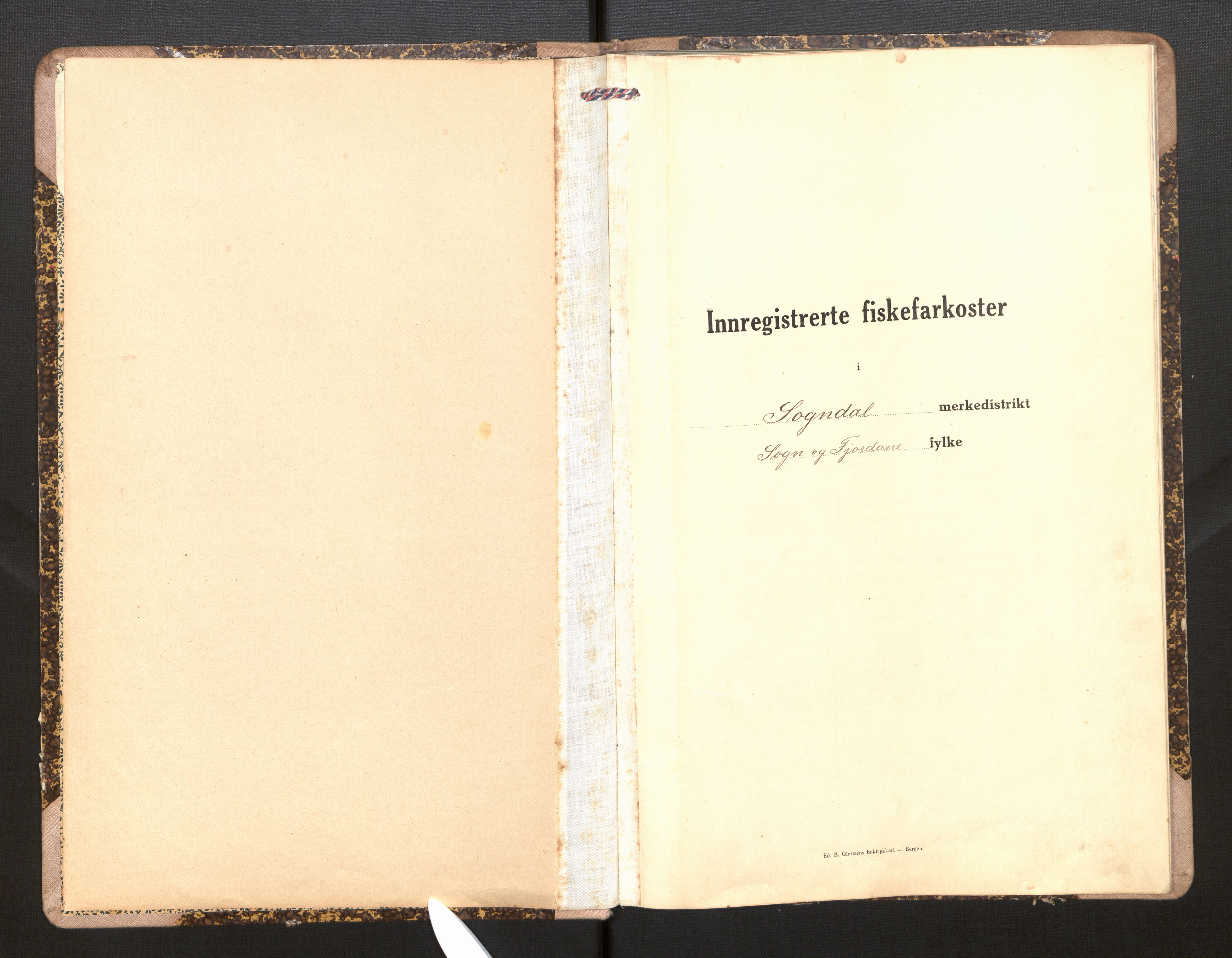 Fiskeridirektoratet - 1 Adm. ledelse - 13 Båtkontoret, AV/SAB-A-2003/I/Ia/Iag/L0060: 135.0730/1 Merkeprotokoll - Sogndal, 1920-1968