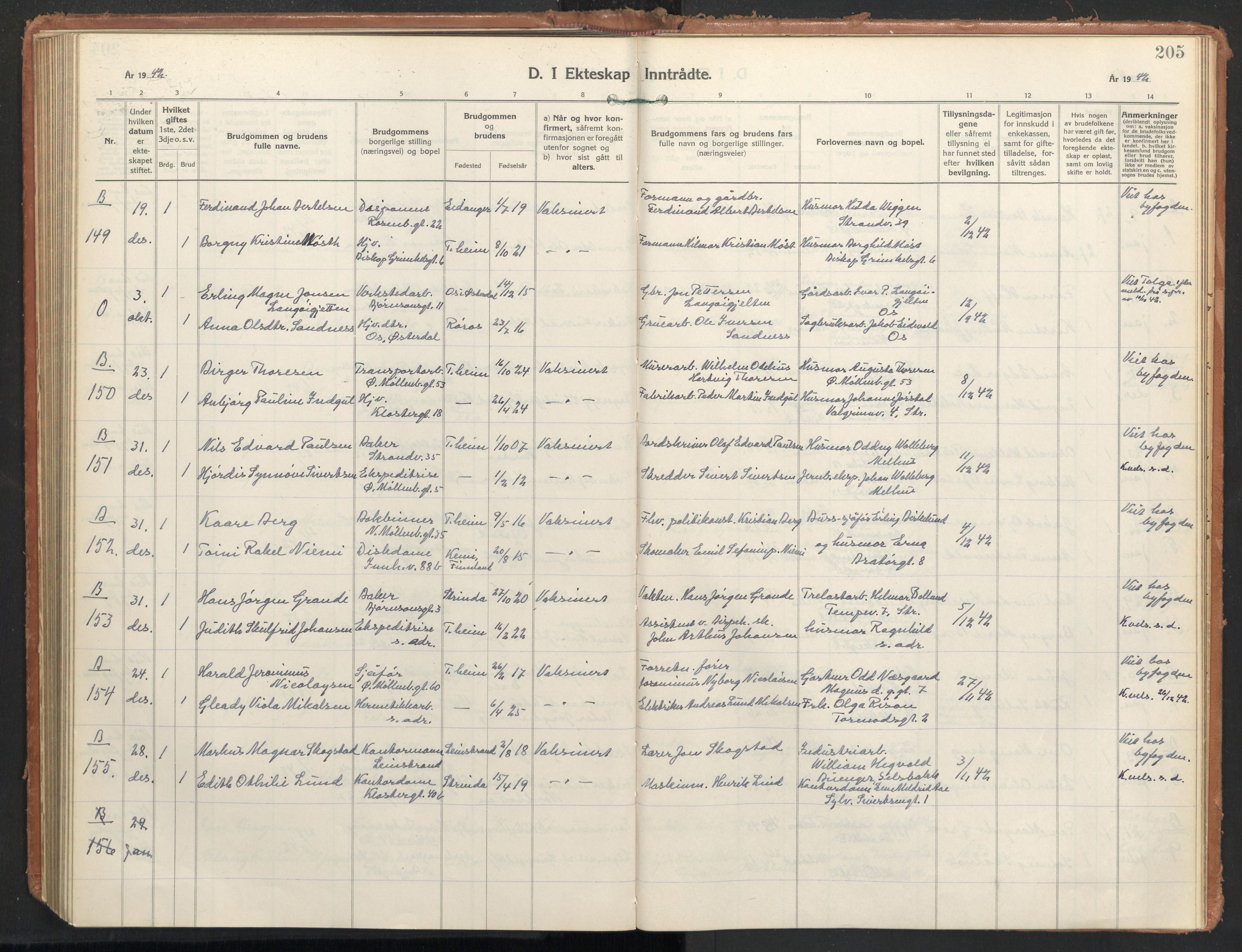 Ministerialprotokoller, klokkerbøker og fødselsregistre - Sør-Trøndelag, SAT/A-1456/604/L0209: Parish register (official) no. 604A29, 1931-1945, p. 205