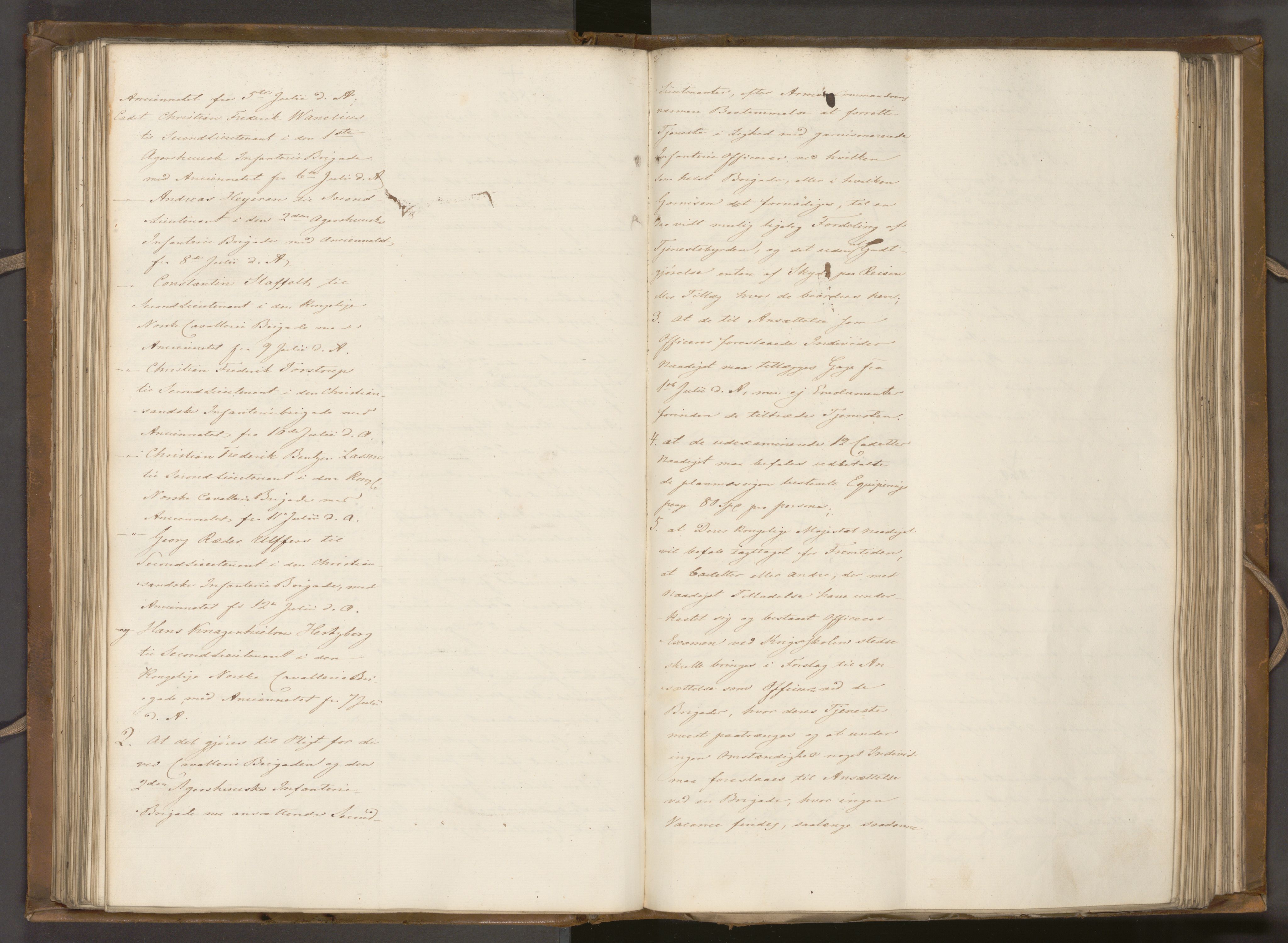 Statsrådssekretariatet, AV/RA-S-1001/A/Ab/L0039: Kgl. res. nr. 551-1179, 2. halvår, 1834