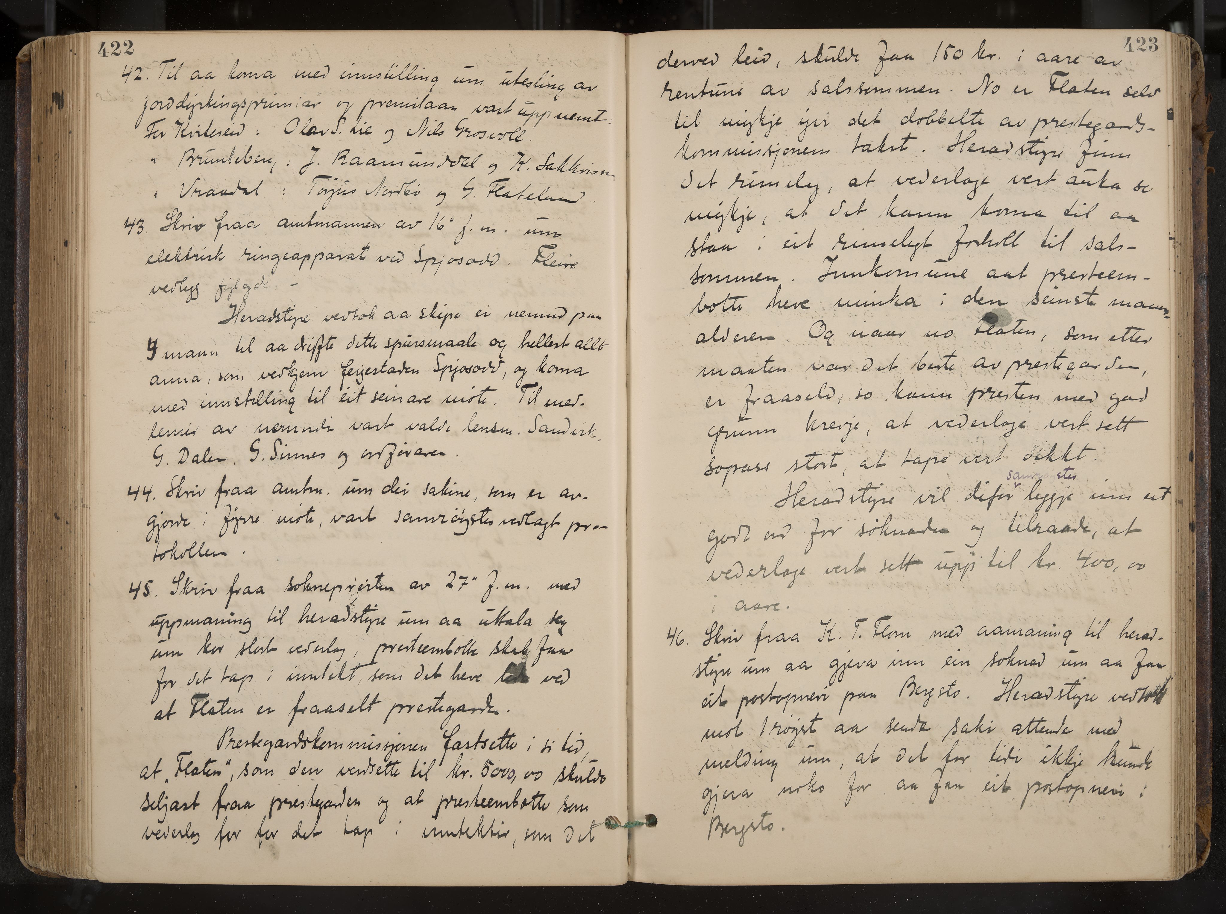 Kviteseid formannskap og sentraladministrasjon, IKAK/0829021/A/Aa/L0004: Møtebok, 1896-1911, p. 422-423