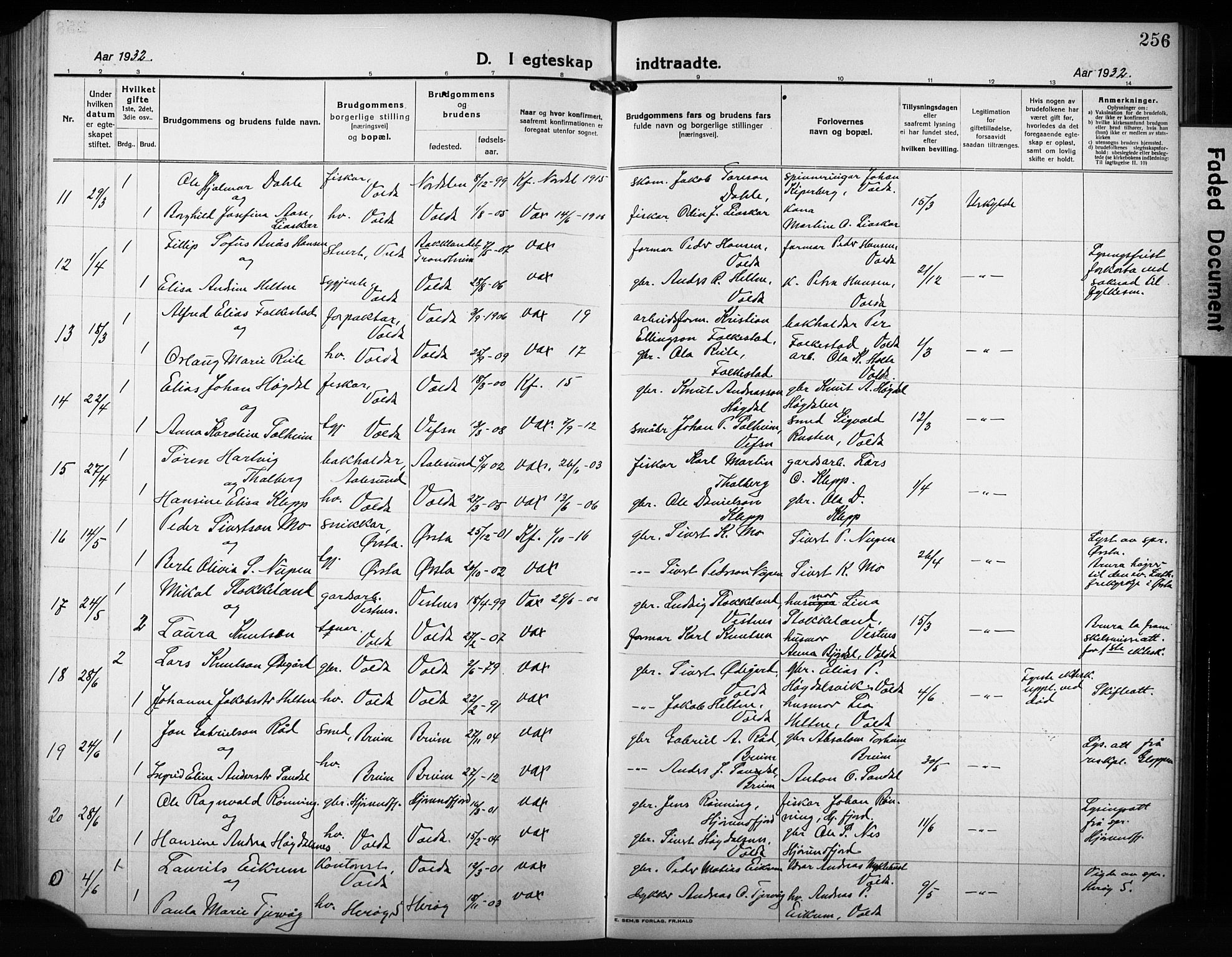 Ministerialprotokoller, klokkerbøker og fødselsregistre - Møre og Romsdal, AV/SAT-A-1454/511/L0160: Parish register (copy) no. 511C06, 1920-1932, p. 256