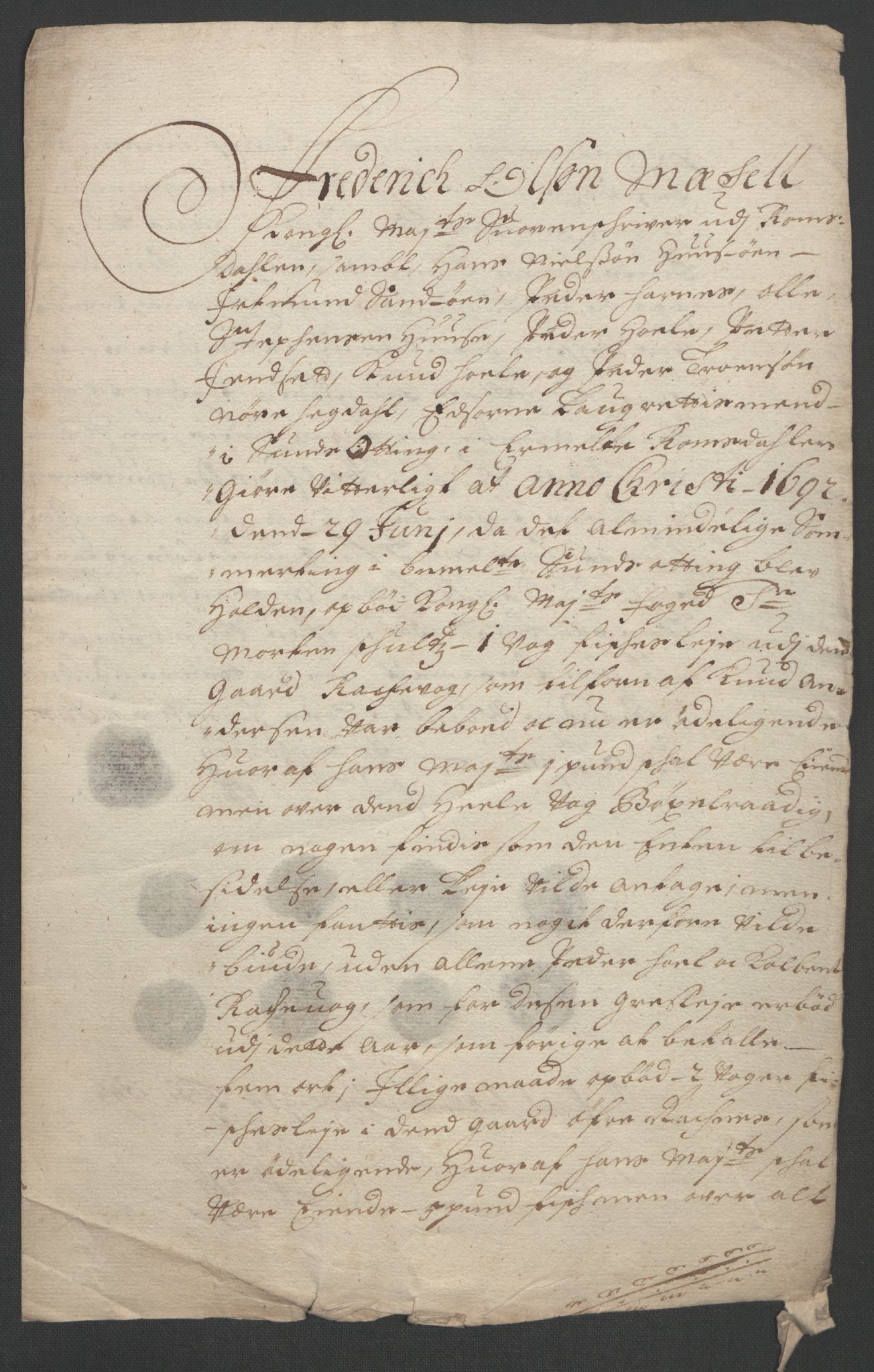 Rentekammeret inntil 1814, Reviderte regnskaper, Fogderegnskap, AV/RA-EA-4092/R55/L3650: Fogderegnskap Romsdal, 1692, p. 215