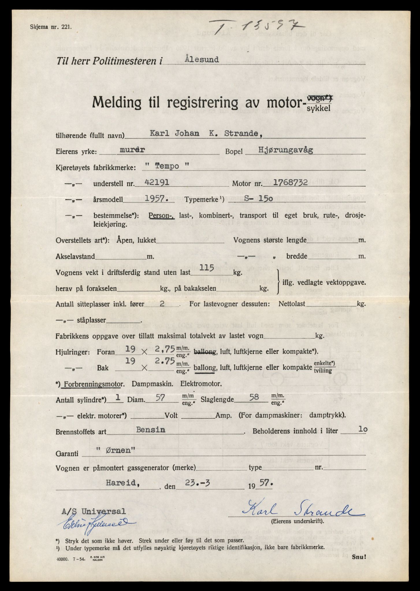 Møre og Romsdal vegkontor - Ålesund trafikkstasjon, AV/SAT-A-4099/F/Fe/L0040: Registreringskort for kjøretøy T 13531 - T 13709, 1927-1998, p. 1194