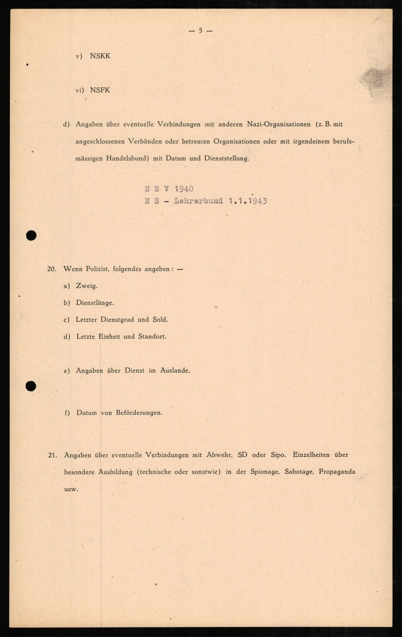 Forsvaret, Forsvarets overkommando II, AV/RA-RAFA-3915/D/Db/L0003: CI Questionaires. Tyske okkupasjonsstyrker i Norge. Tyskere., 1945-1946, p. 622