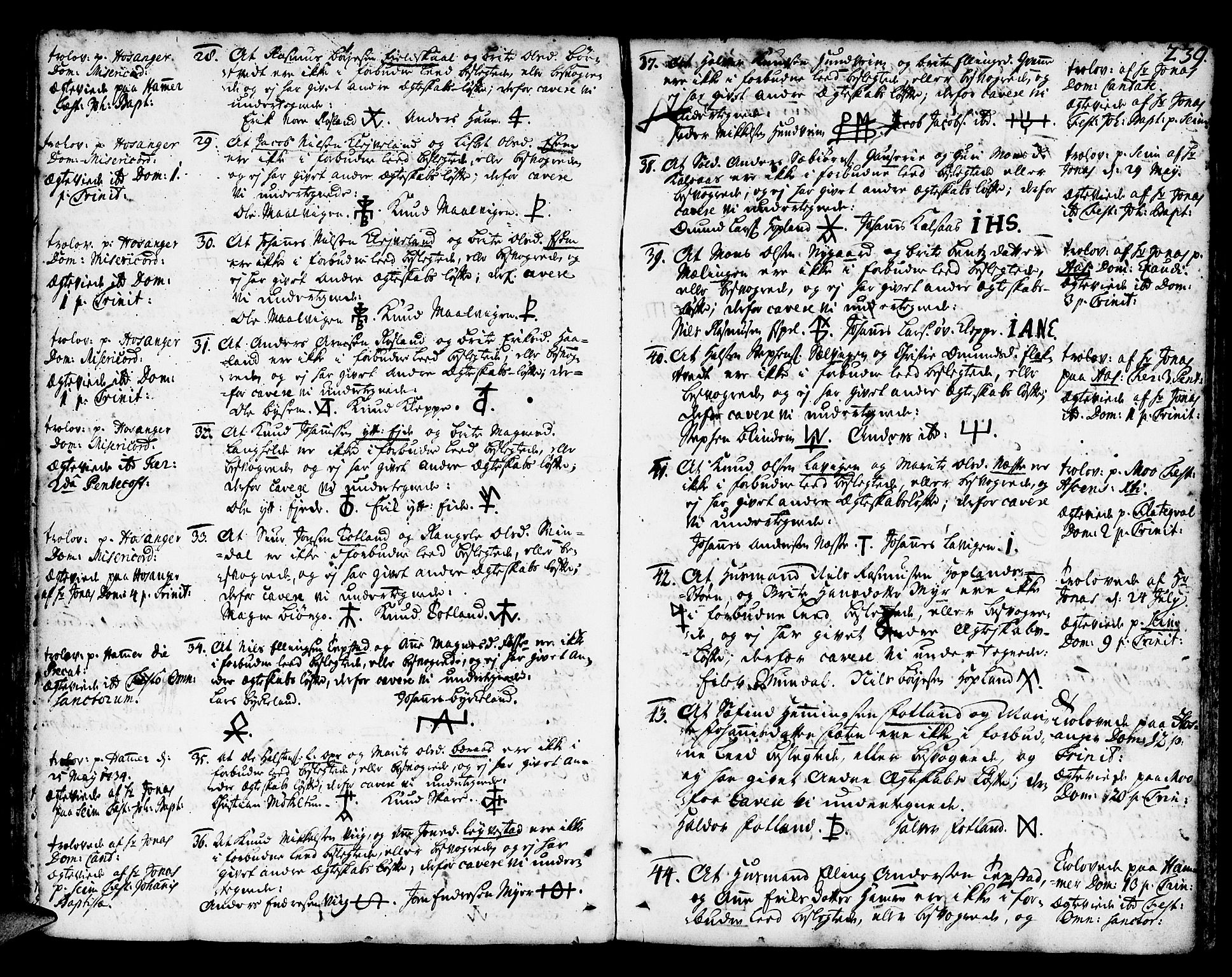 Hamre sokneprestembete, SAB/A-75501/H/Ha/Haa/Haaa/L0005: Parish register (official) no. A 5, 1732-1750, p. 239