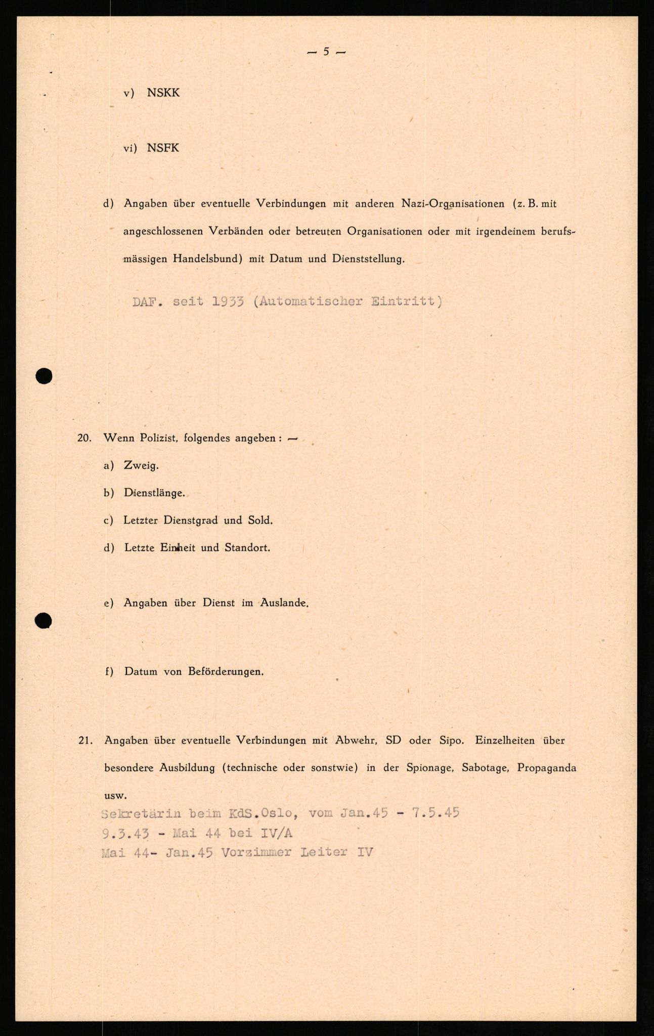 Forsvaret, Forsvarets overkommando II, AV/RA-RAFA-3915/D/Db/L0026: CI Questionaires. Tyske okkupasjonsstyrker i Norge. Tyskere., 1945-1946, p. 245