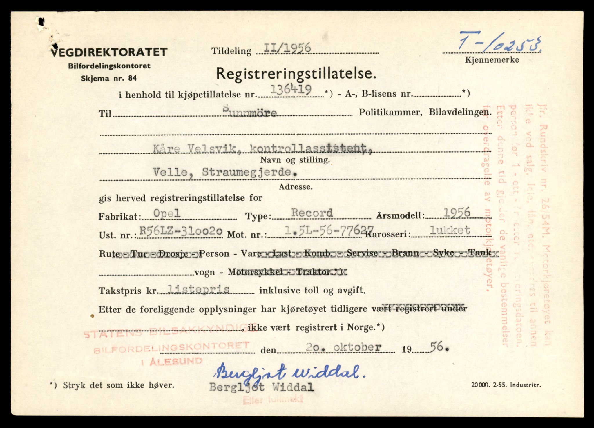 Møre og Romsdal vegkontor - Ålesund trafikkstasjon, SAT/A-4099/F/Fe/L0019: Registreringskort for kjøretøy T 10228 - T 10350, 1927-1998, p. 675
