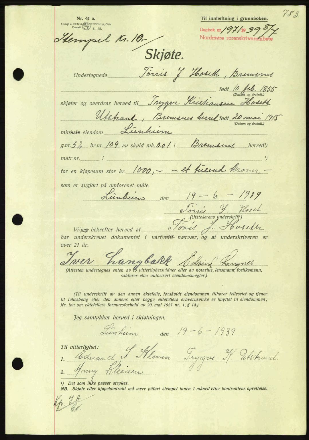 Nordmøre sorenskriveri, AV/SAT-A-4132/1/2/2Ca: Mortgage book no. A86, 1939-1939, Diary no: : 1971/1939