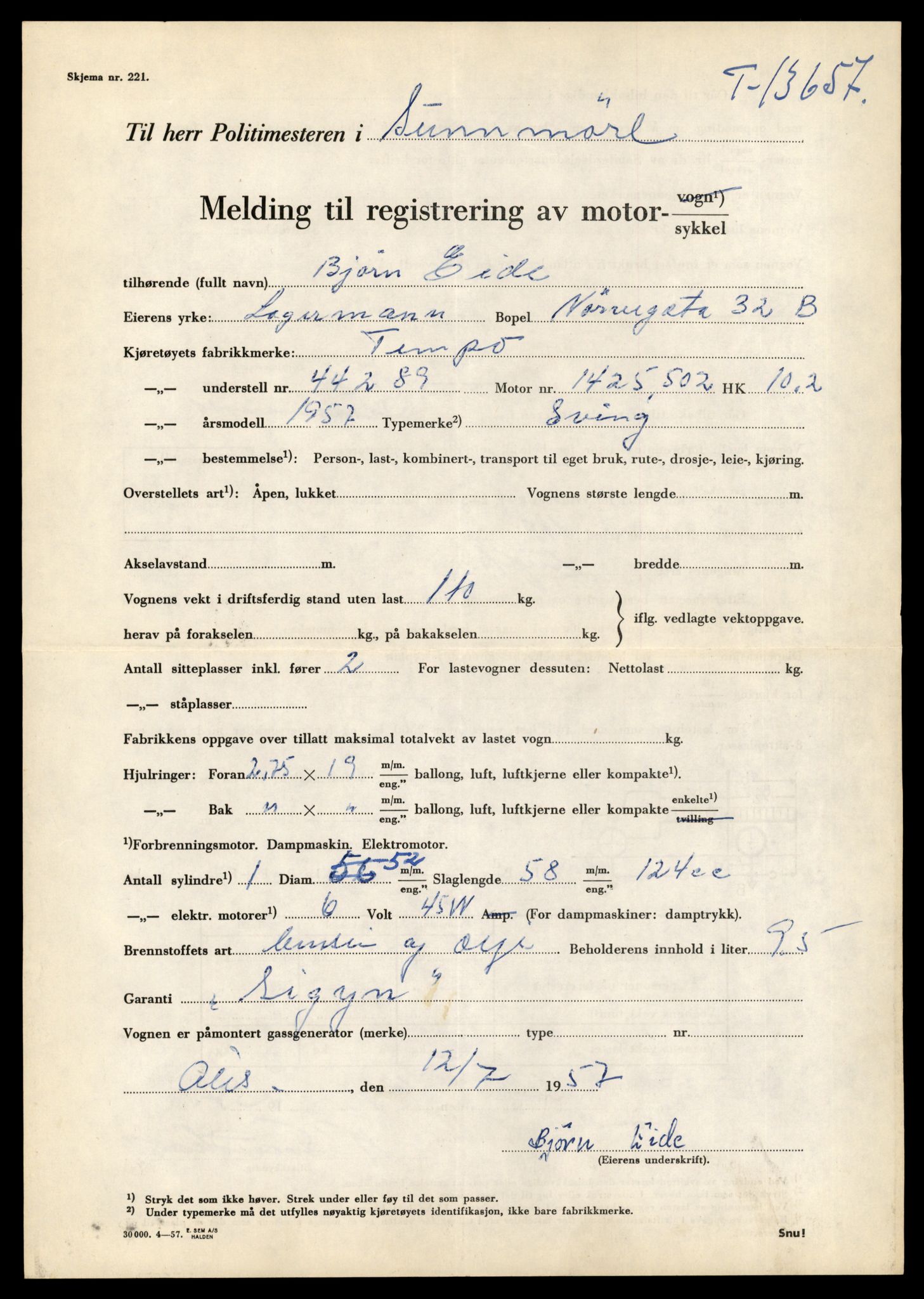 Møre og Romsdal vegkontor - Ålesund trafikkstasjon, AV/SAT-A-4099/F/Fe/L0040: Registreringskort for kjøretøy T 13531 - T 13709, 1927-1998, p. 2189