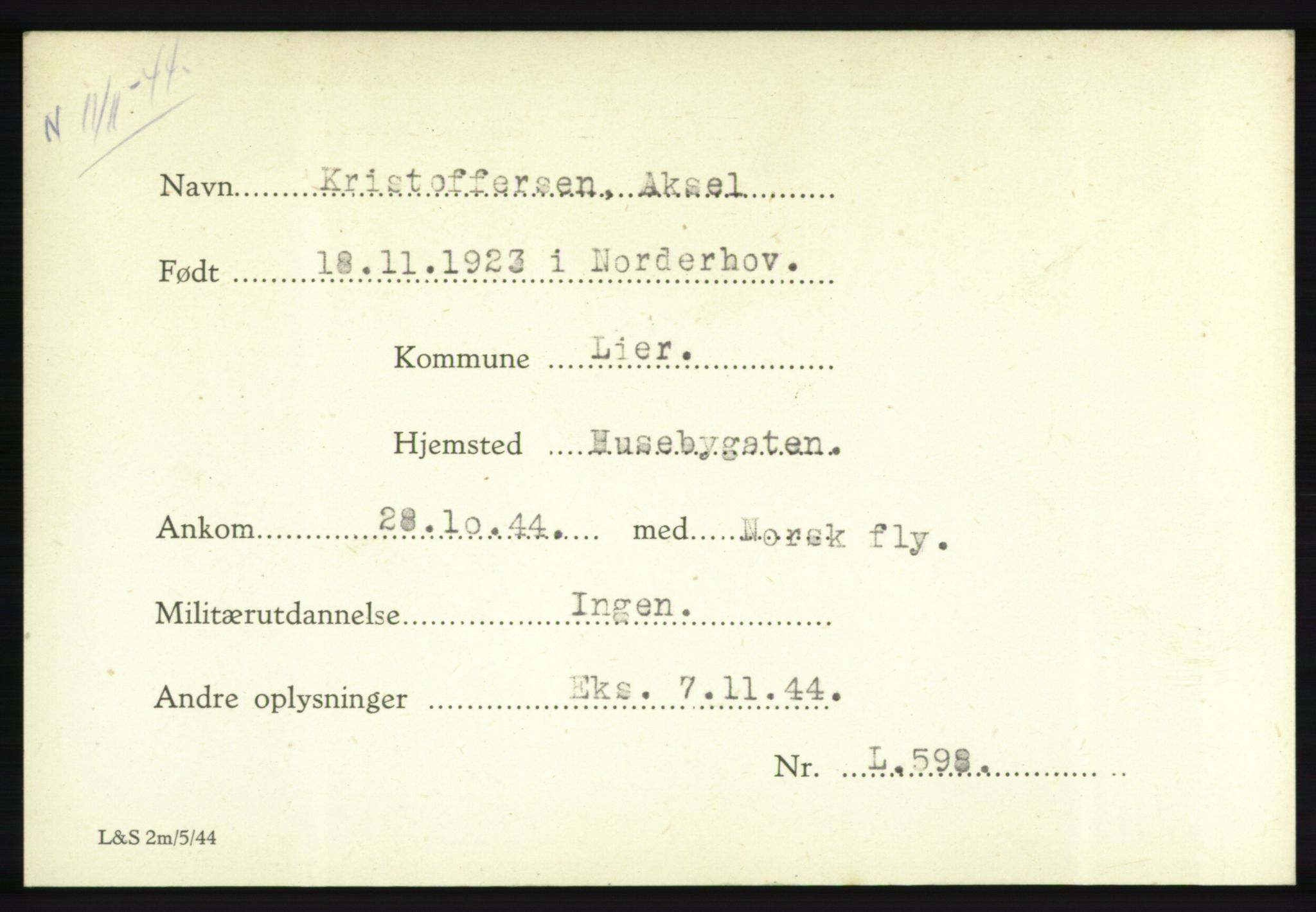 Forsvarets Overkommando. 2. kontor. Arkiv 8.1. Mottakersentralen FDE og FO.II, AV/RA-RAFA-6952/P/Pa/L0012: Kristoffersen - Lindstedt , 1940-1945, p. 1