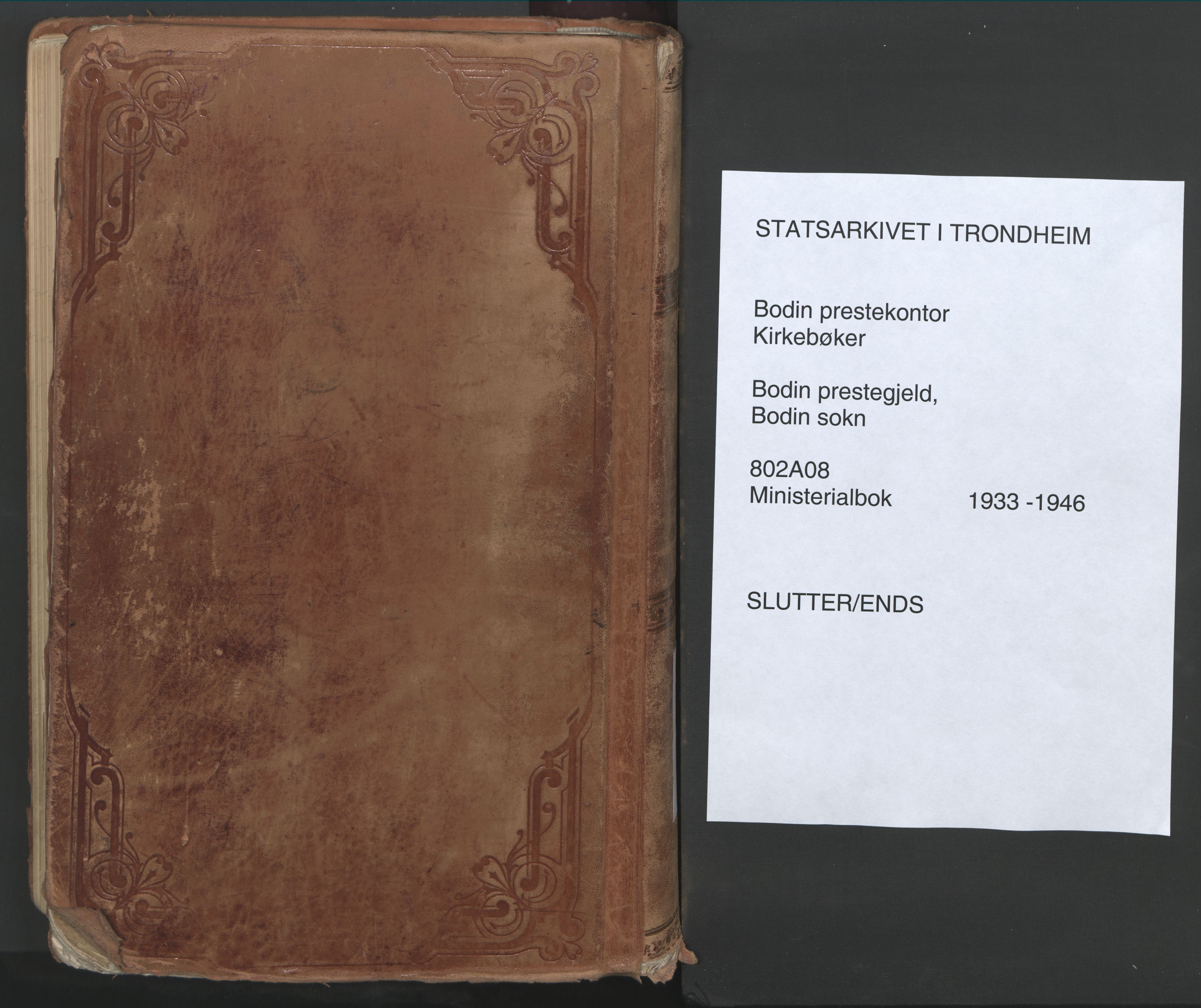 Ministerialprotokoller, klokkerbøker og fødselsregistre - Nordland, SAT/A-1459/802/L0061: Parish register (official) no. 802A08, 1933-1946