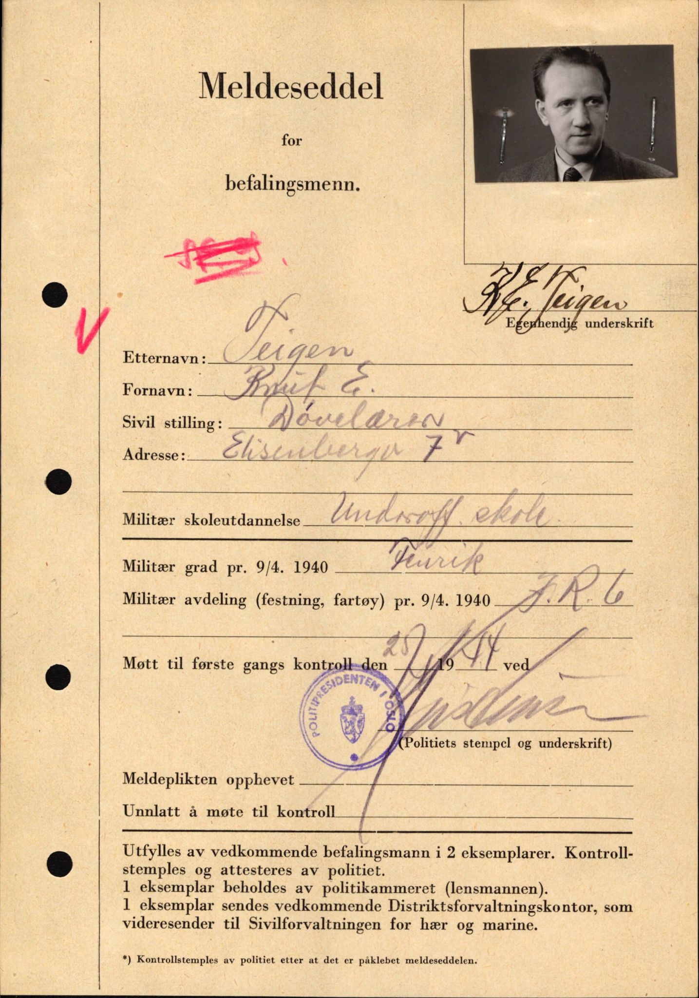 Forsvaret, Forsvarets krigshistoriske avdeling, AV/RA-RAFA-2017/Y/Yf/L0209: II-C-11-2121  -  Okkupasjonstiden.  Meldesedler for befal med foto og oppl. om militær grad 9. apr. 1940., 1944-1945, p. 1055