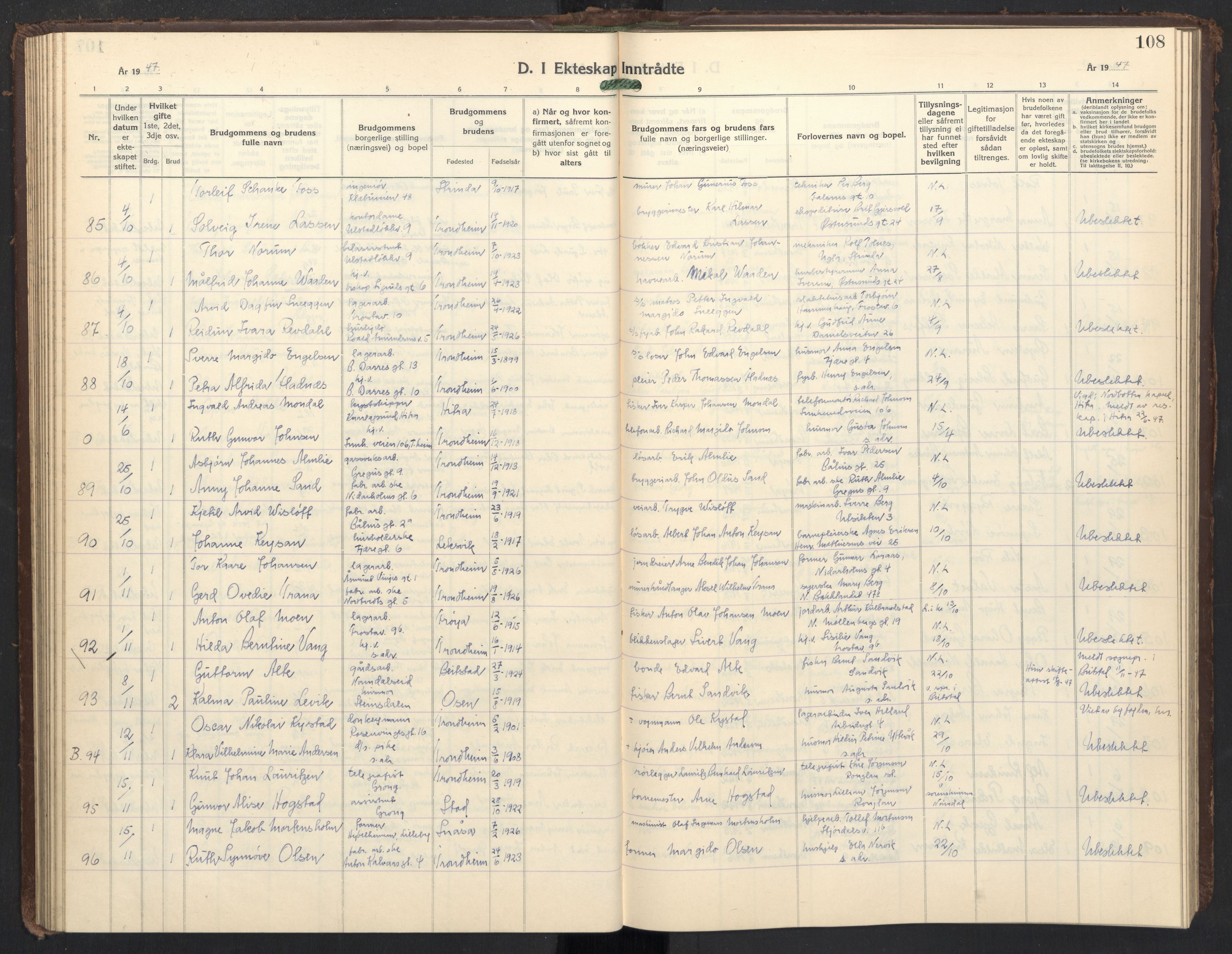 Ministerialprotokoller, klokkerbøker og fødselsregistre - Sør-Trøndelag, SAT/A-1456/605/L0263: Parish register (copy) no. 605C10, 1938-1949, p. 108