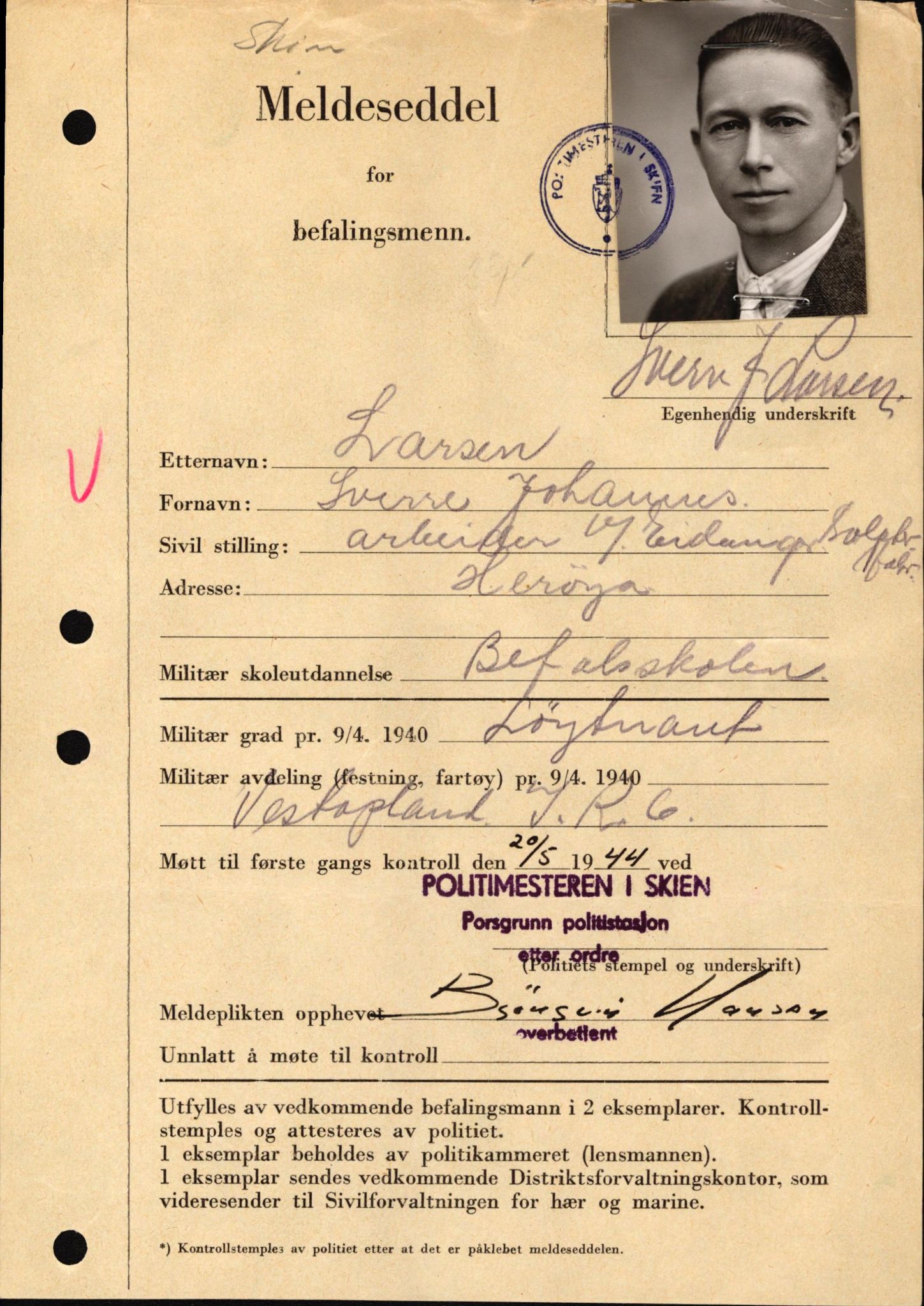 Forsvaret, Forsvarets krigshistoriske avdeling, AV/RA-RAFA-2017/Y/Yf/L0209: II-C-11-2121  -  Okkupasjonstiden.  Meldesedler for befal med foto og oppl. om militær grad 9. apr. 1940., 1944-1945, p. 41