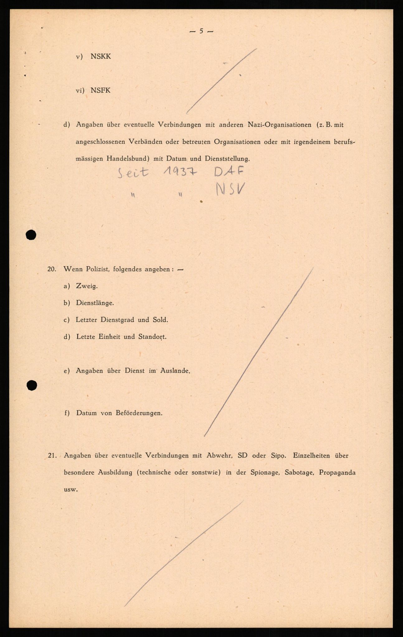 Forsvaret, Forsvarets overkommando II, AV/RA-RAFA-3915/D/Db/L0012: CI Questionaires. Tyske okkupasjonsstyrker i Norge. Tyskere., 1945-1946, p. 412