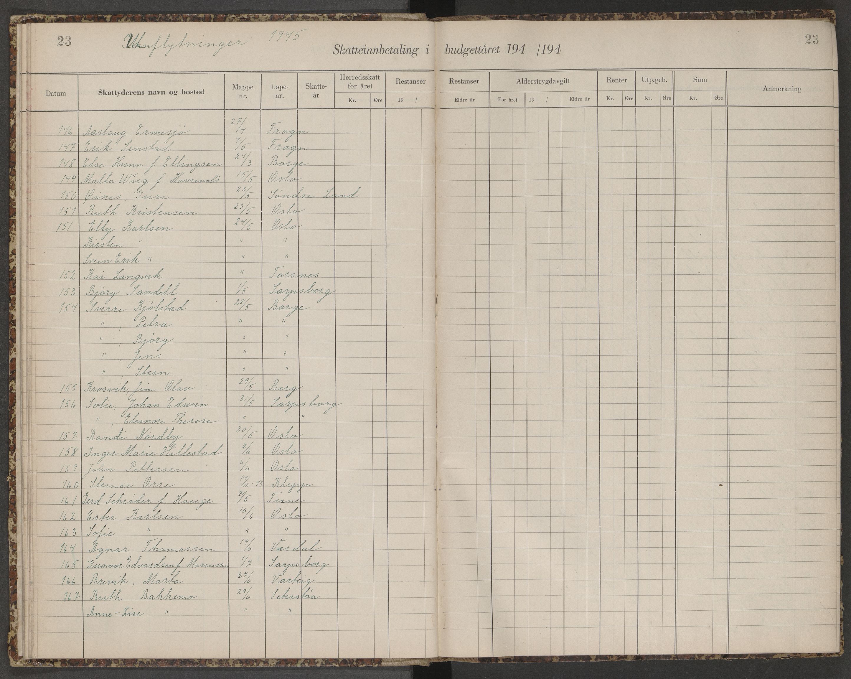 Skjeberg folkeregister, SAO/A-10495/K/Ka/L0003: Fortegnelse over inn- og utflyttede, 1943-1947, p. 23