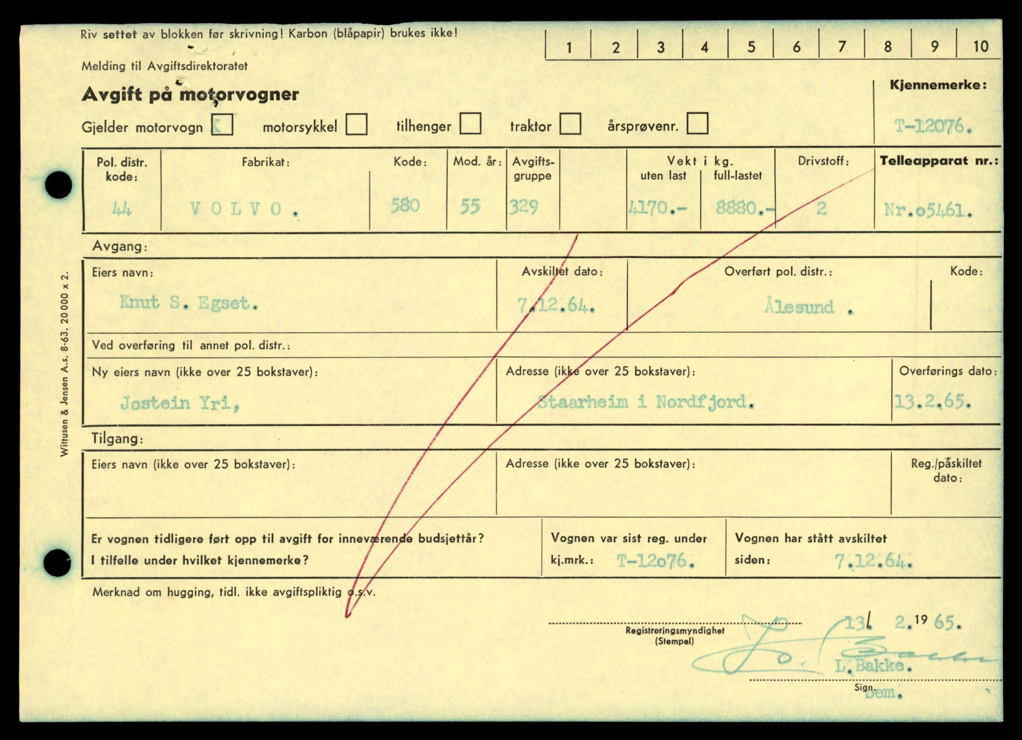 Møre og Romsdal vegkontor - Ålesund trafikkstasjon, AV/SAT-A-4099/F/Fe/L0032: Registreringskort for kjøretøy T 11997 - T 12149, 1927-1998, p. 1989