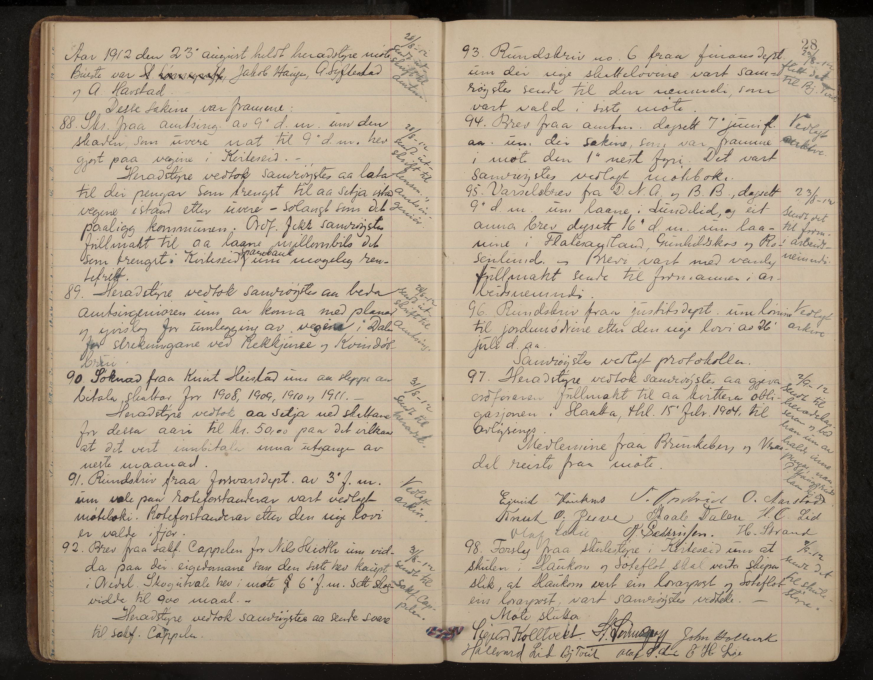 Kviteseid formannskap og sentraladministrasjon, IKAK/0829021/A/Aa/L0005: Møtebok, 1911-1918, p. 28