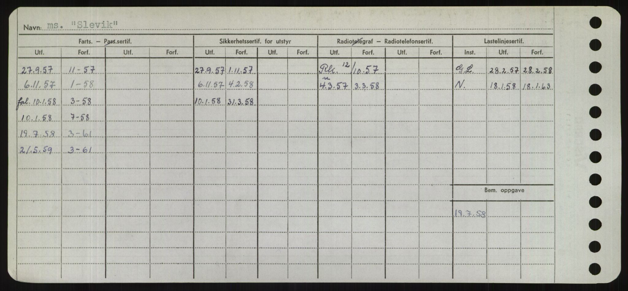 Sjøfartsdirektoratet med forløpere, Skipsmålingen, AV/RA-S-1627/H/Hd/L0034: Fartøy, Sk-Slå, p. 470