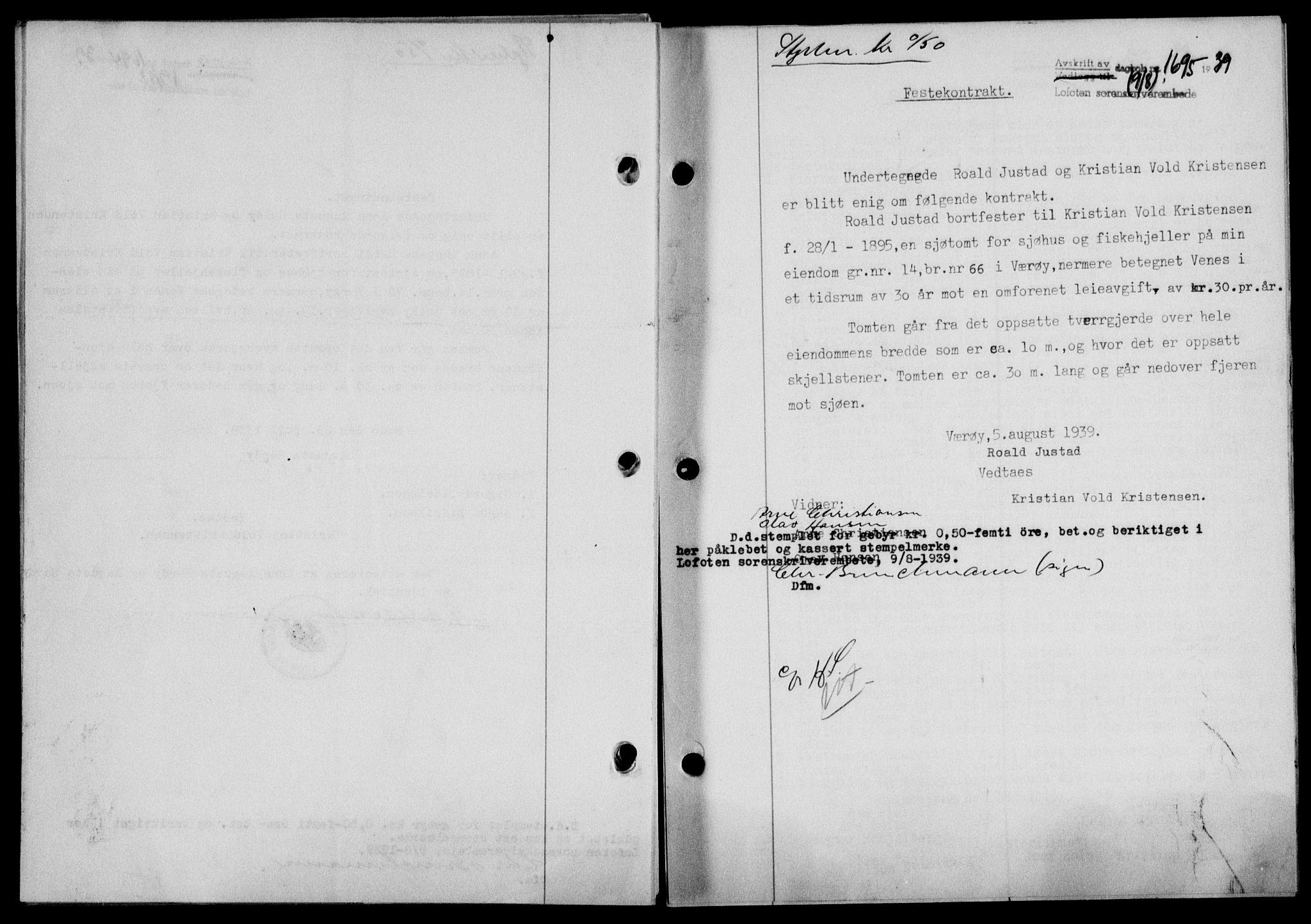 Lofoten sorenskriveri, SAT/A-0017/1/2/2C/L0006a: Mortgage book no. 6a, 1939-1939, Diary no: : 1695/1939