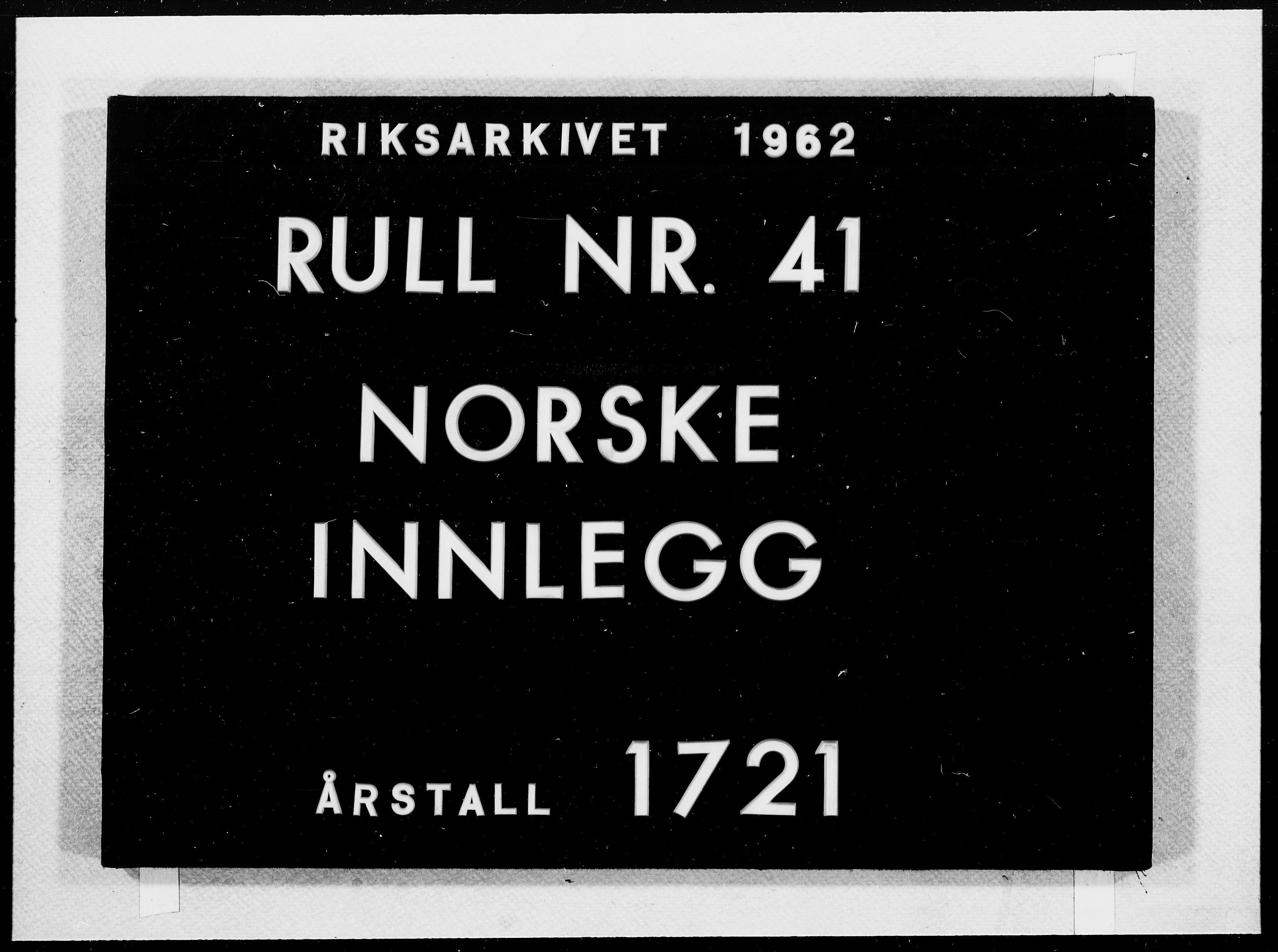 Danske Kanselli 1572-1799, AV/RA-EA-3023/F/Fc/Fcc/Fcca/L0089: Norske innlegg 1572-1799, 1721, p. 449