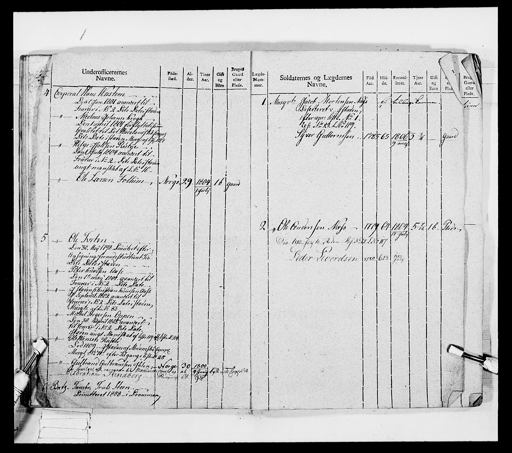 Generalitets- og kommissariatskollegiet, Det kongelige norske kommissariatskollegium, AV/RA-EA-5420/E/Eh/L0042: 1. Akershusiske nasjonale infanteriregiment, 1810, p. 102