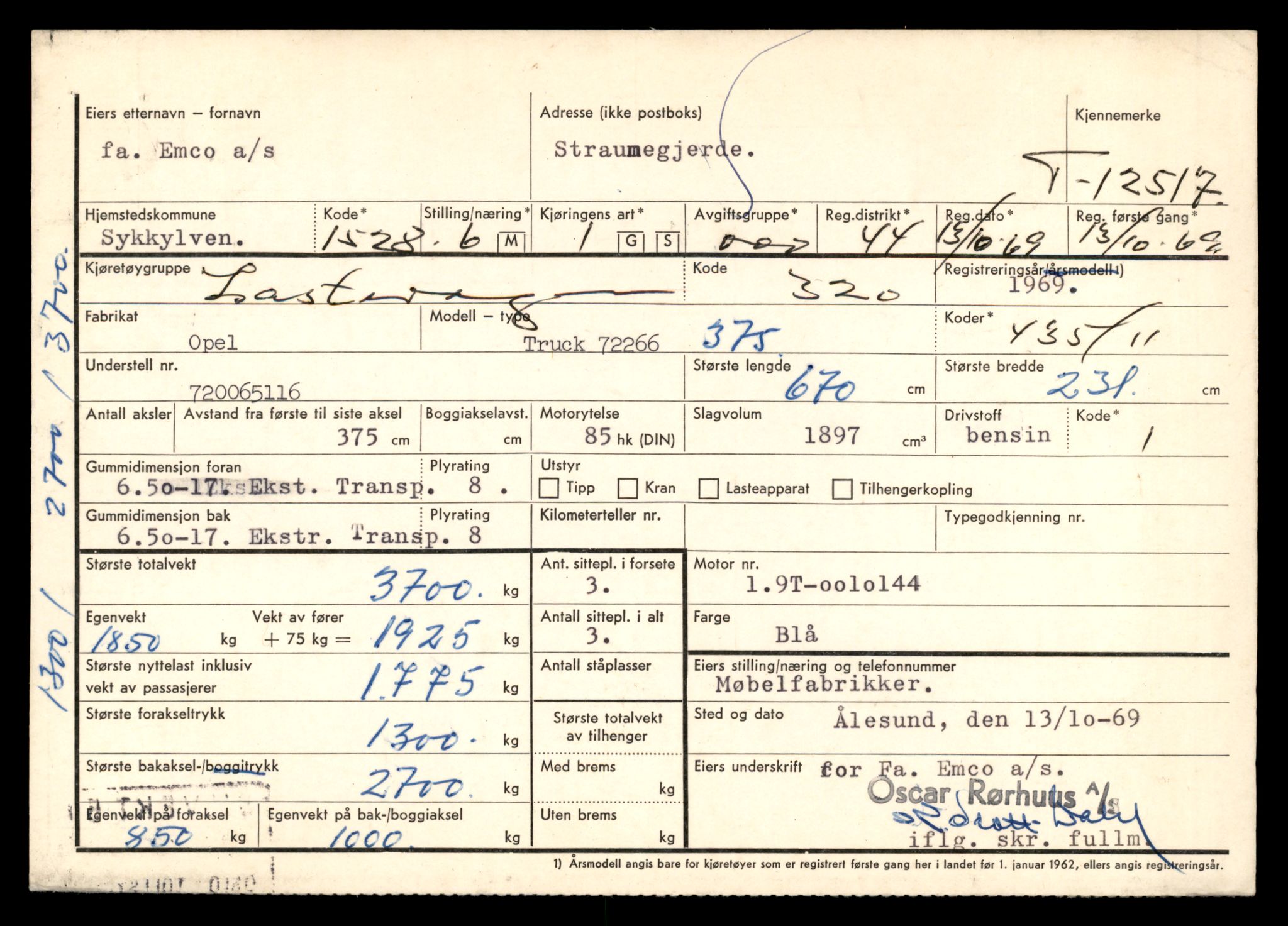 Møre og Romsdal vegkontor - Ålesund trafikkstasjon, AV/SAT-A-4099/F/Fe/L0034: Registreringskort for kjøretøy T 12500 - T 12652, 1927-1998, p. 300