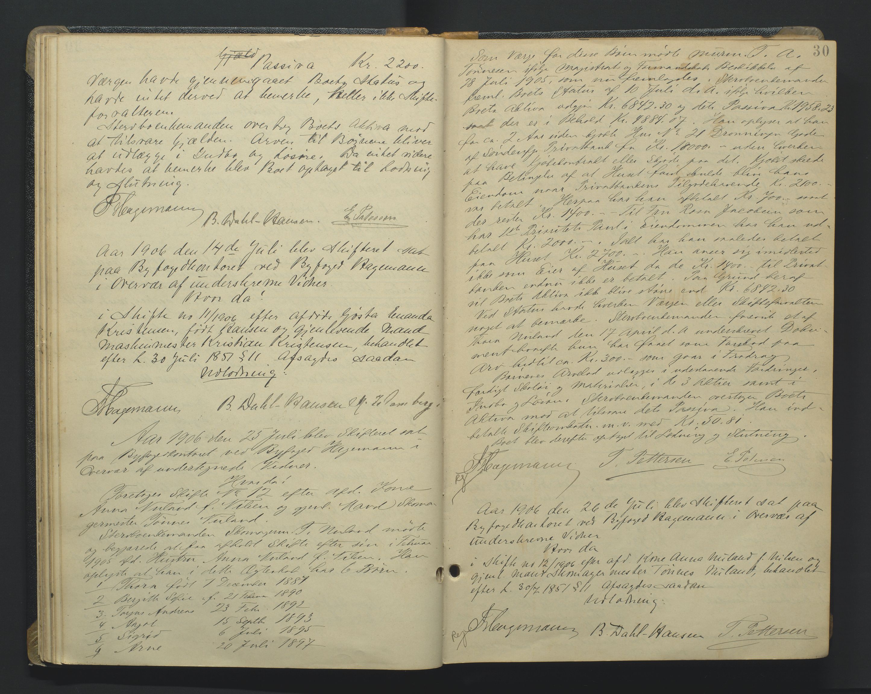Kristiansand byrett, AV/SAK-1223-0001/H/Hc/L0048: Skifteforhandlingsprotokoll nr. 8, med register, 1905-1913, p. 30