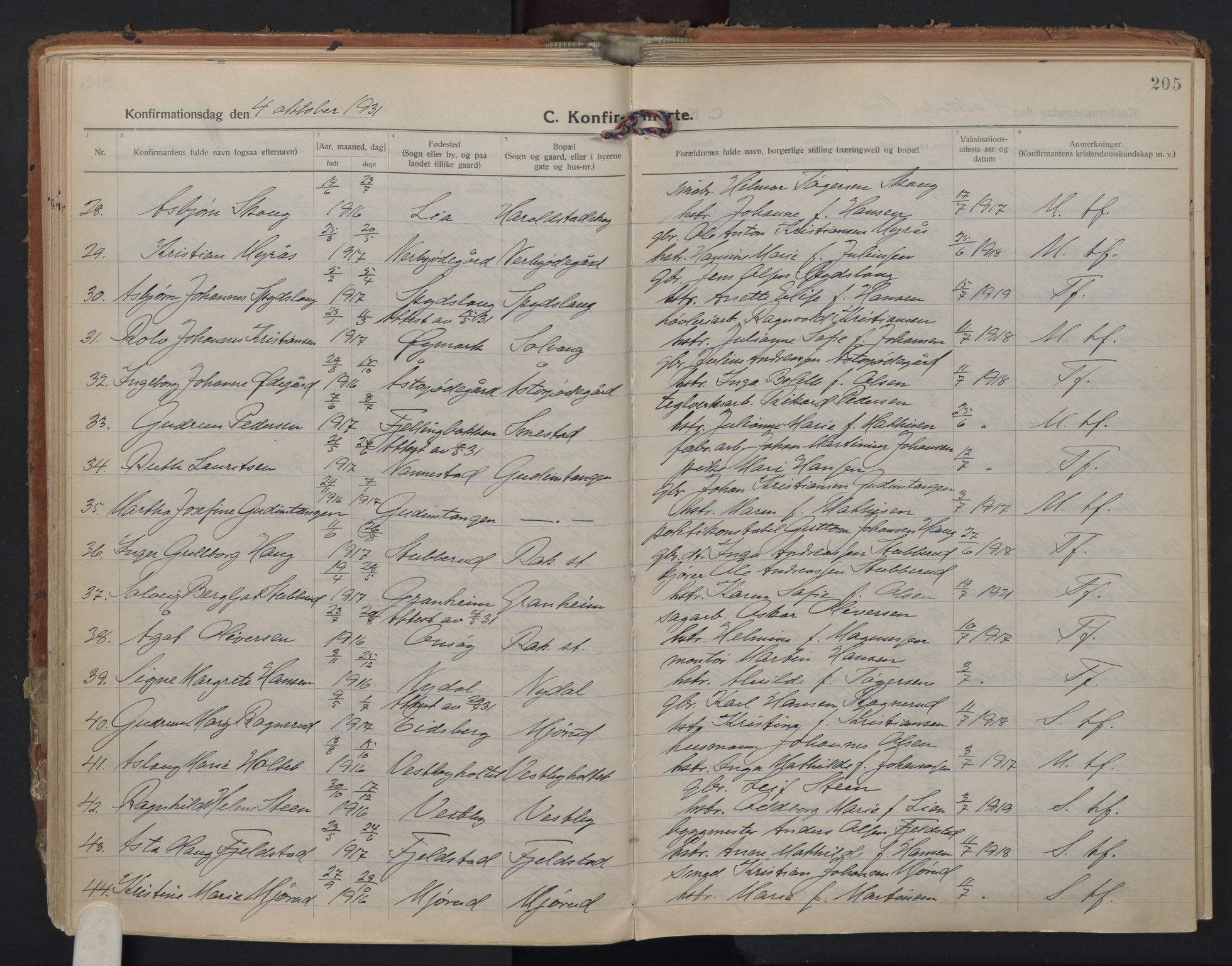 Rakkestad prestekontor Kirkebøker, AV/SAO-A-2008/F/Fa/L0016: Parish register (official) no. I 16, 1922-1943, p. 205