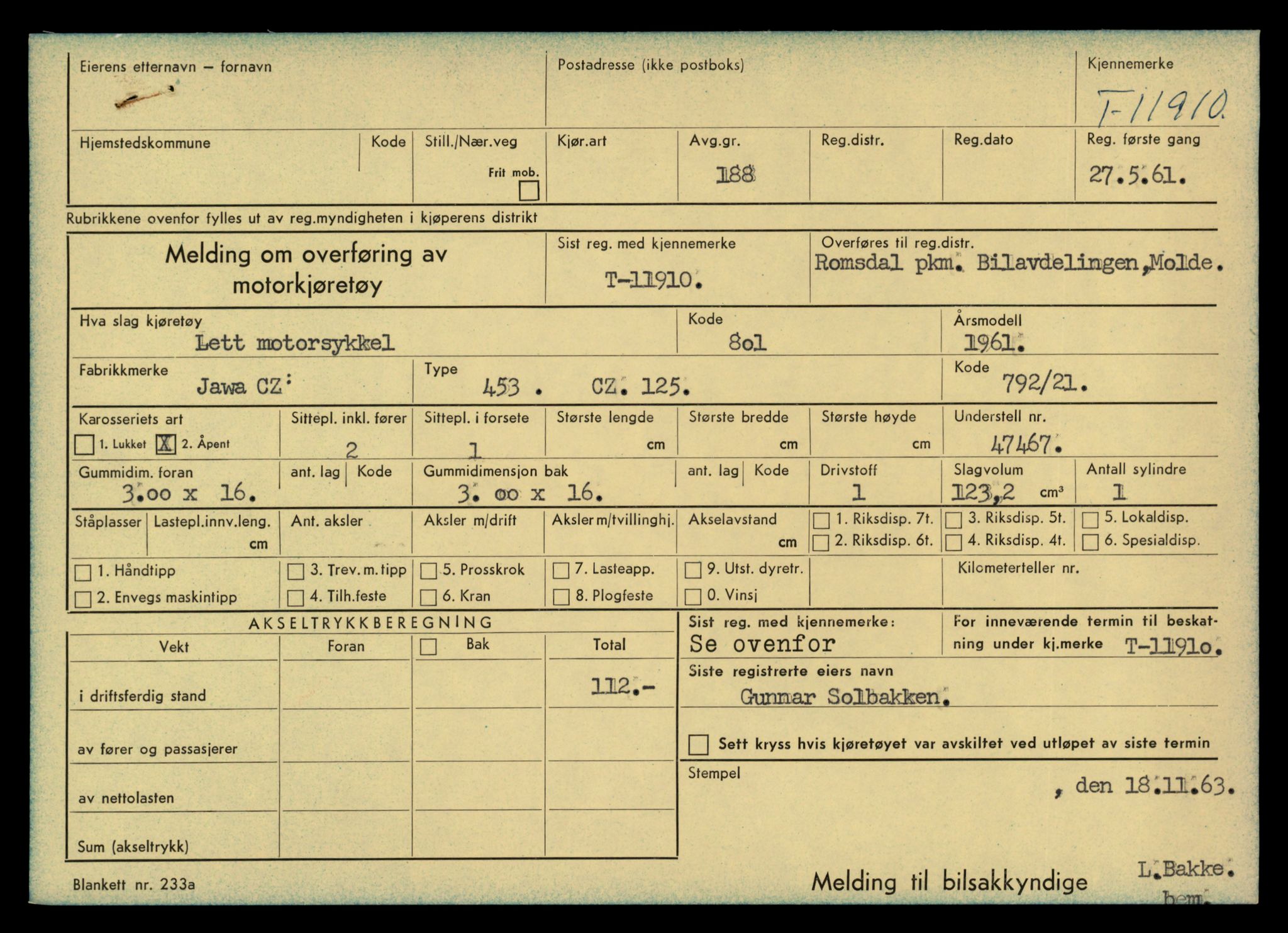 Møre og Romsdal vegkontor - Ålesund trafikkstasjon, AV/SAT-A-4099/F/Fe/L0031: Registreringskort for kjøretøy T 11800 - T 11996, 1927-1998, p. 1947