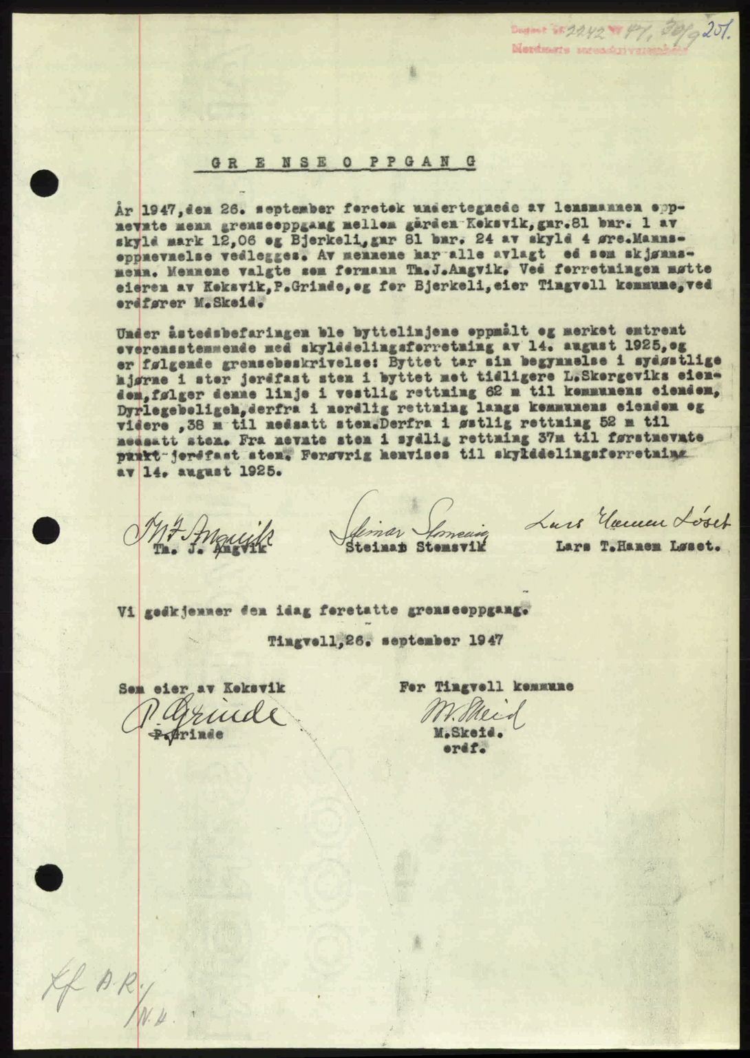 Nordmøre sorenskriveri, AV/SAT-A-4132/1/2/2Ca: Mortgage book no. A106, 1947-1947, Diary no: : 2242/1947