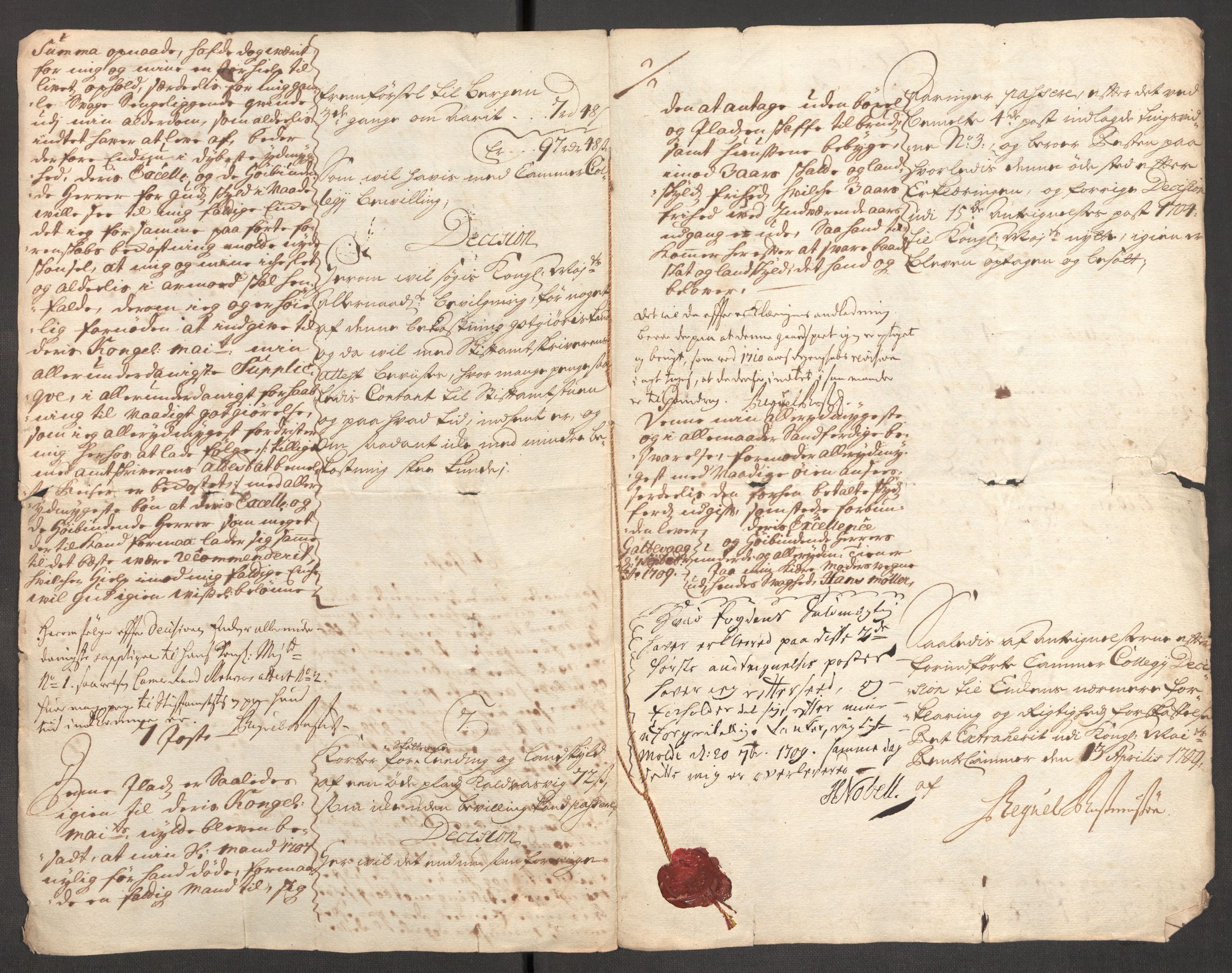 Rentekammeret inntil 1814, Reviderte regnskaper, Fogderegnskap, RA/EA-4092/R54/L3560: Fogderegnskap Sunnmøre, 1704-1705, p. 482