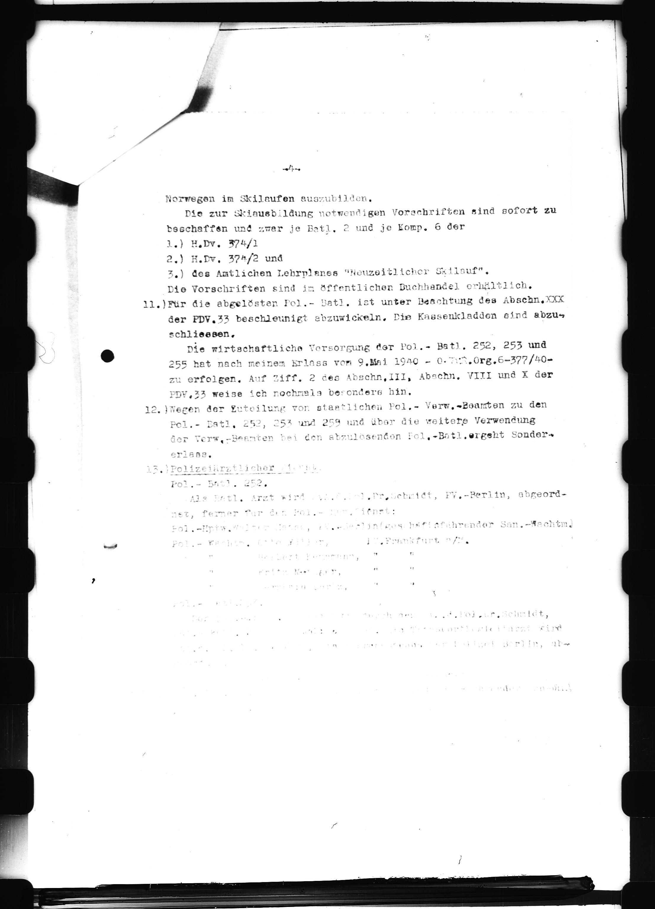 Documents Section, RA/RAFA-2200/V/L0068: Film med LMDC Serial Number., 1940-1945, p. 822