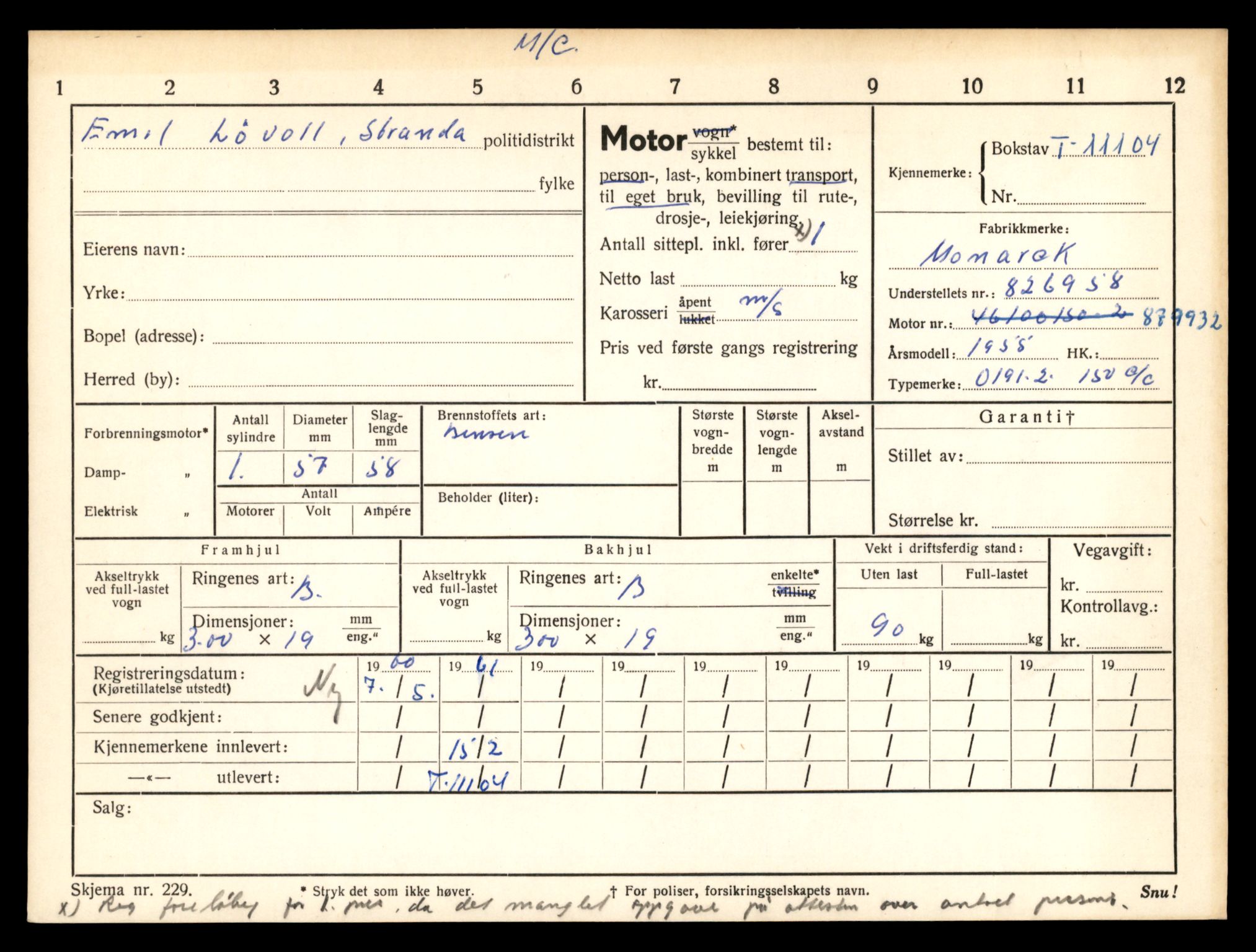 Møre og Romsdal vegkontor - Ålesund trafikkstasjon, AV/SAT-A-4099/F/Fe/L0026: Registreringskort for kjøretøy T 11046 - T 11160, 1927-1998, p. 1677