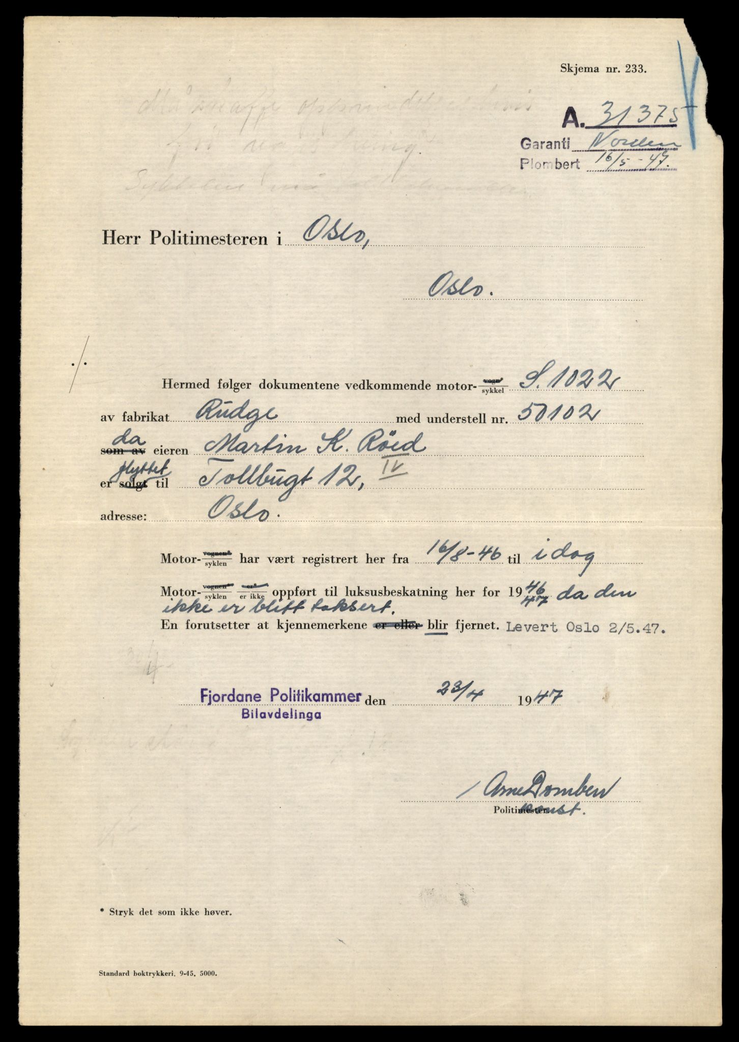 Møre og Romsdal vegkontor - Ålesund trafikkstasjon, AV/SAT-A-4099/F/Fe/L0037: Registreringskort for kjøretøy T 13031 - T 13179, 1927-1998, p. 2433