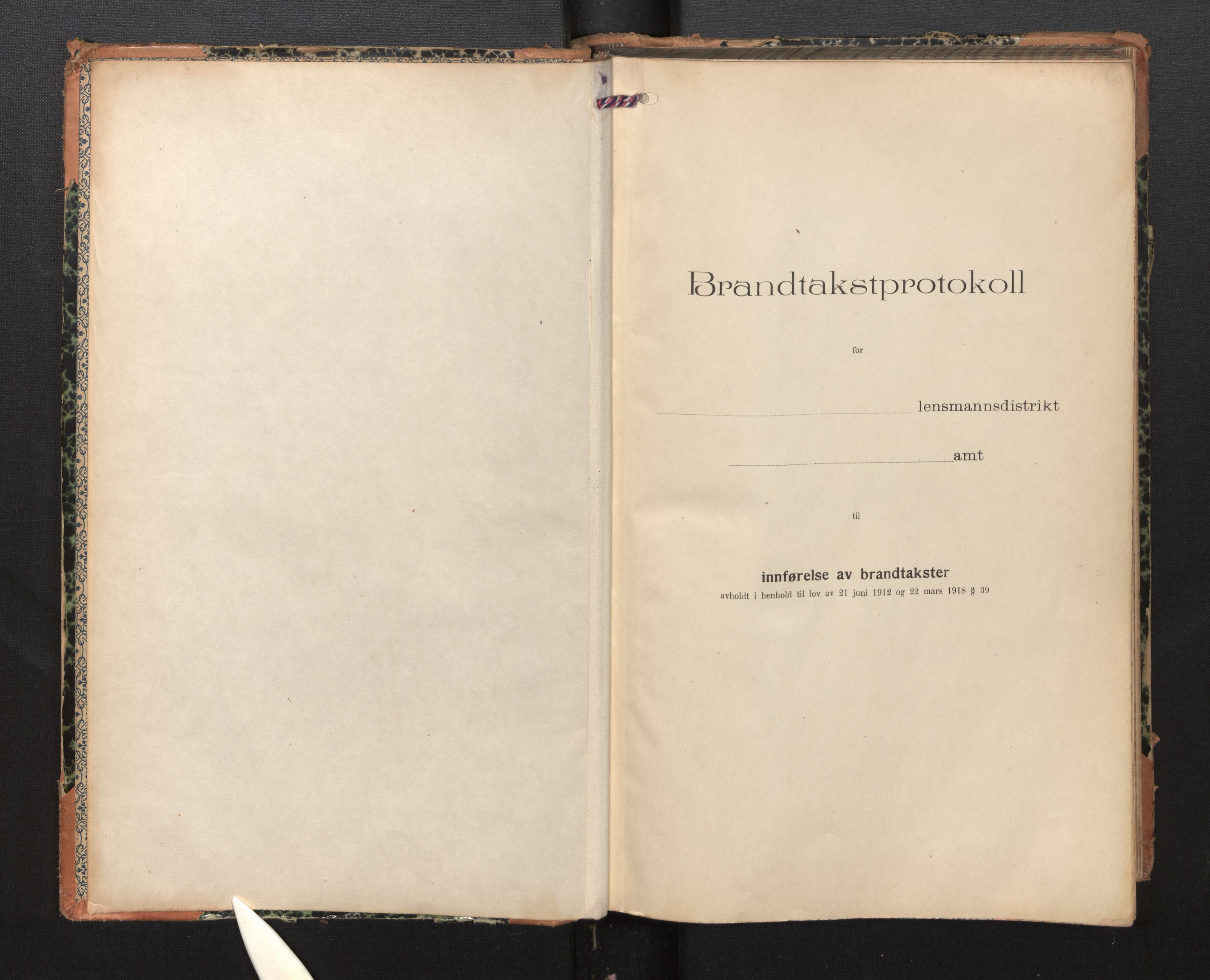 Lensmannen i Leikanger, SAB/A-29201/0012/L0007: Branntakstprotokoll, skjematakst, 1926-1936