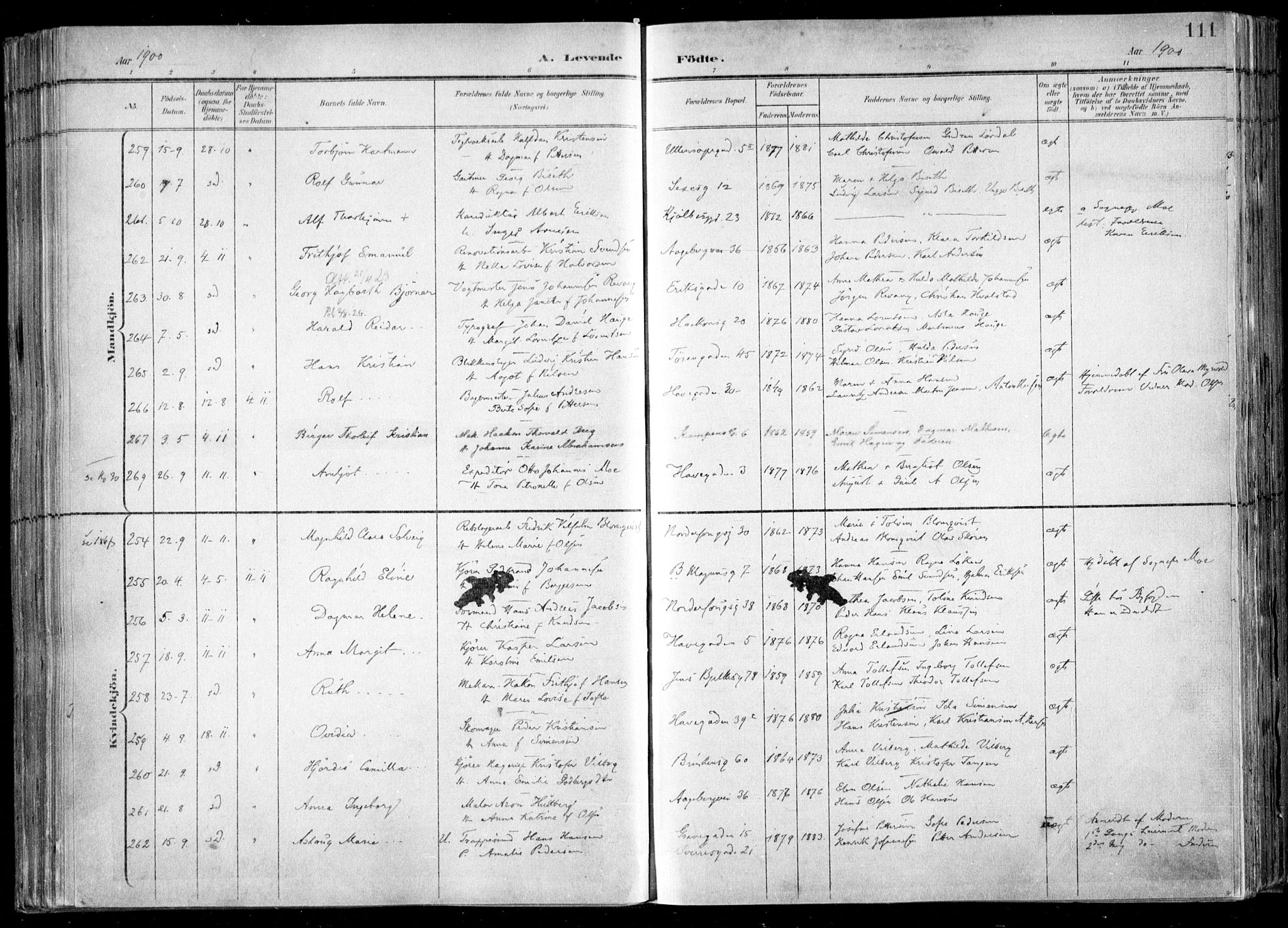 Kampen prestekontor Kirkebøker, SAO/A-10853/F/Fa/L0007: Parish register (official) no. I 7, 1897-1905, p. 111