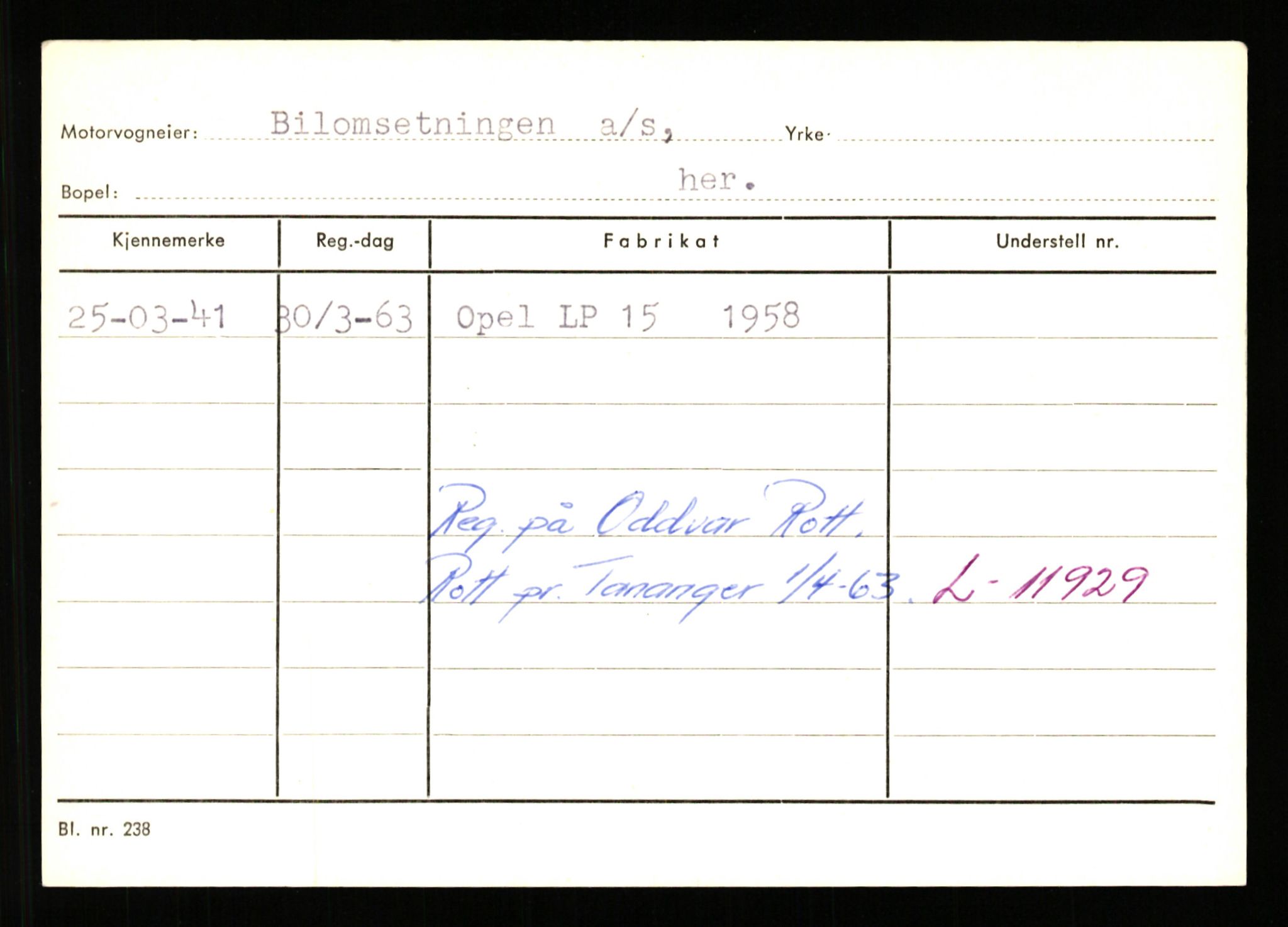 Stavanger trafikkstasjon, SAST/A-101942/0/G/L0011: Registreringsnummer: 240000 - 363477, 1930-1971, p. 411