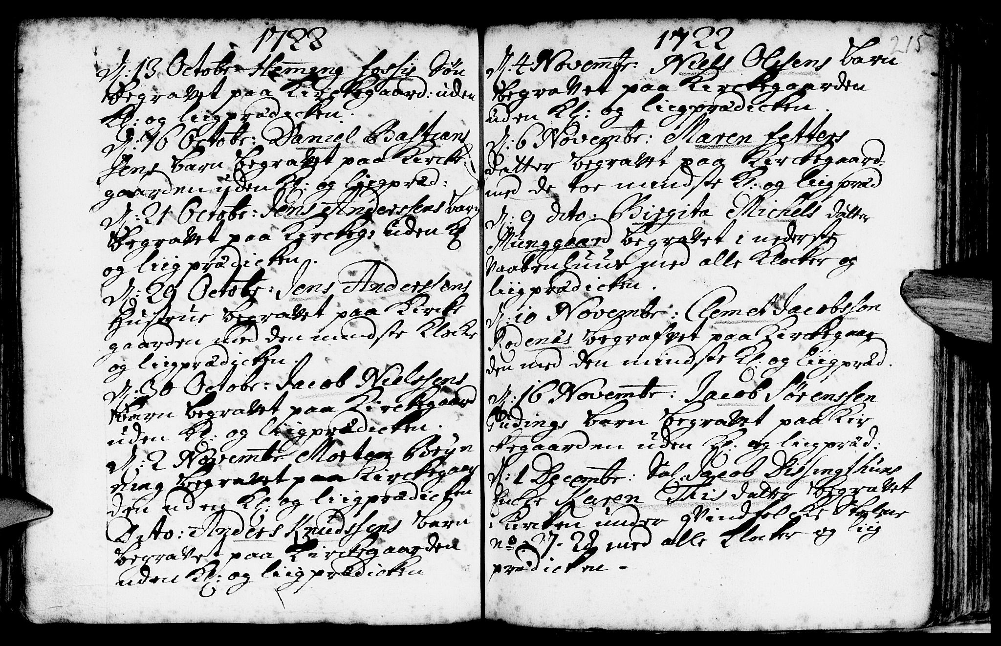 Nykirken Sokneprestembete, SAB/A-77101/H/Haa/L0009: Parish register (official) no. A 9, 1689-1759, p. 215