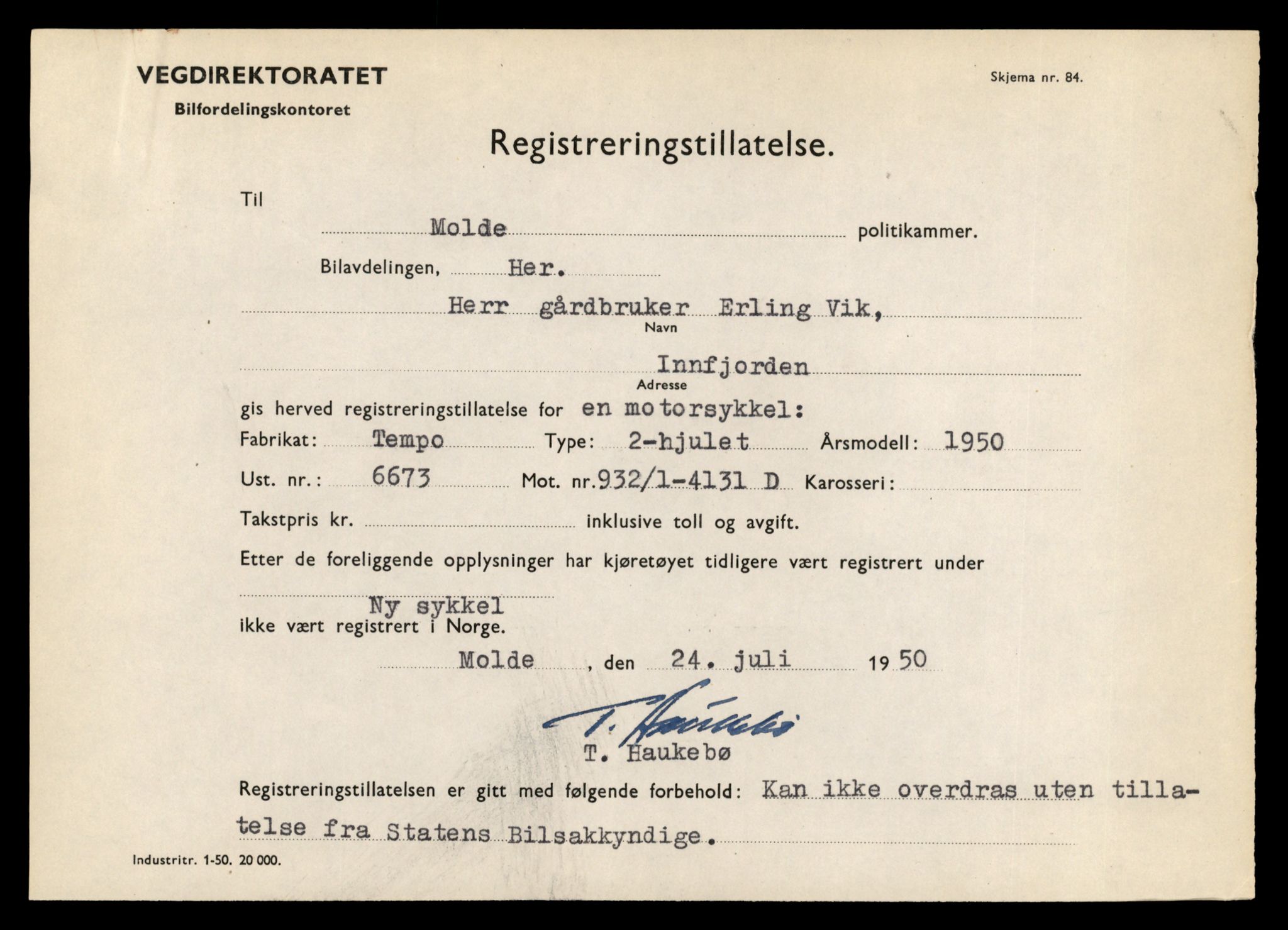 Møre og Romsdal vegkontor - Ålesund trafikkstasjon, AV/SAT-A-4099/F/Fe/L0040: Registreringskort for kjøretøy T 13531 - T 13709, 1927-1998, p. 2593